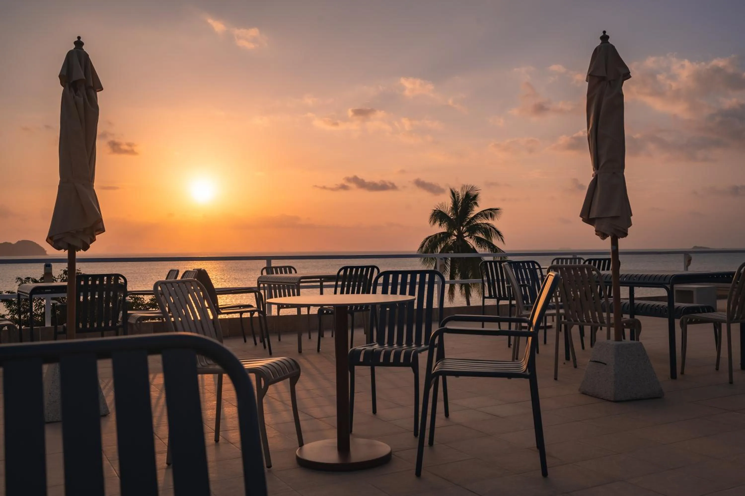 Property building in Baan Jai Dee Beach Front Hotel