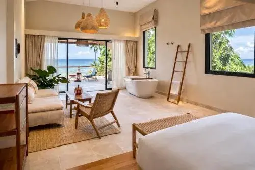 Premium Ocean View with Balcony in Baan Jai Dee Beach Front Hotel Premium Ocean View with Balcony in Baan Jai Dee Beach Front Hotel