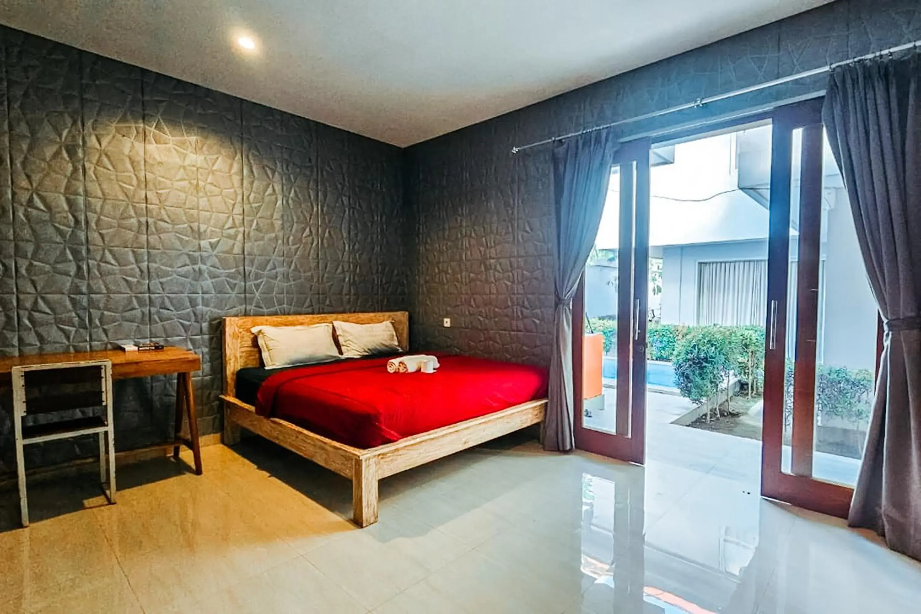 Double Room with Private Bathroom in Margarita Surf Hostel Canggu Double Room with Private Bathroom in Margarita Surf Hostel Canggu