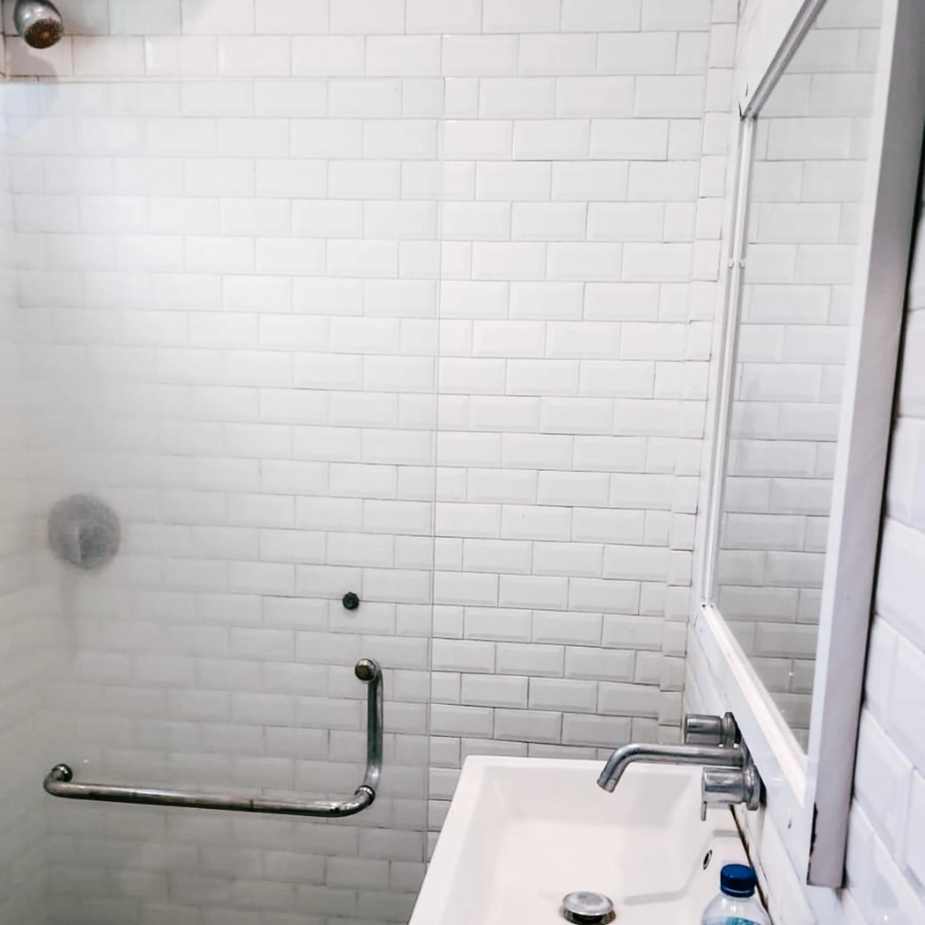 Shower in Margarita Surf Hostel Canggu