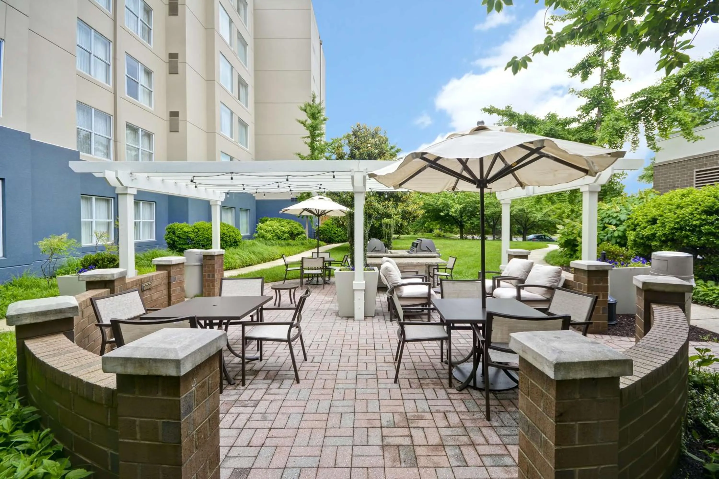 Property building in Homewood Suites Dulles-International Airport