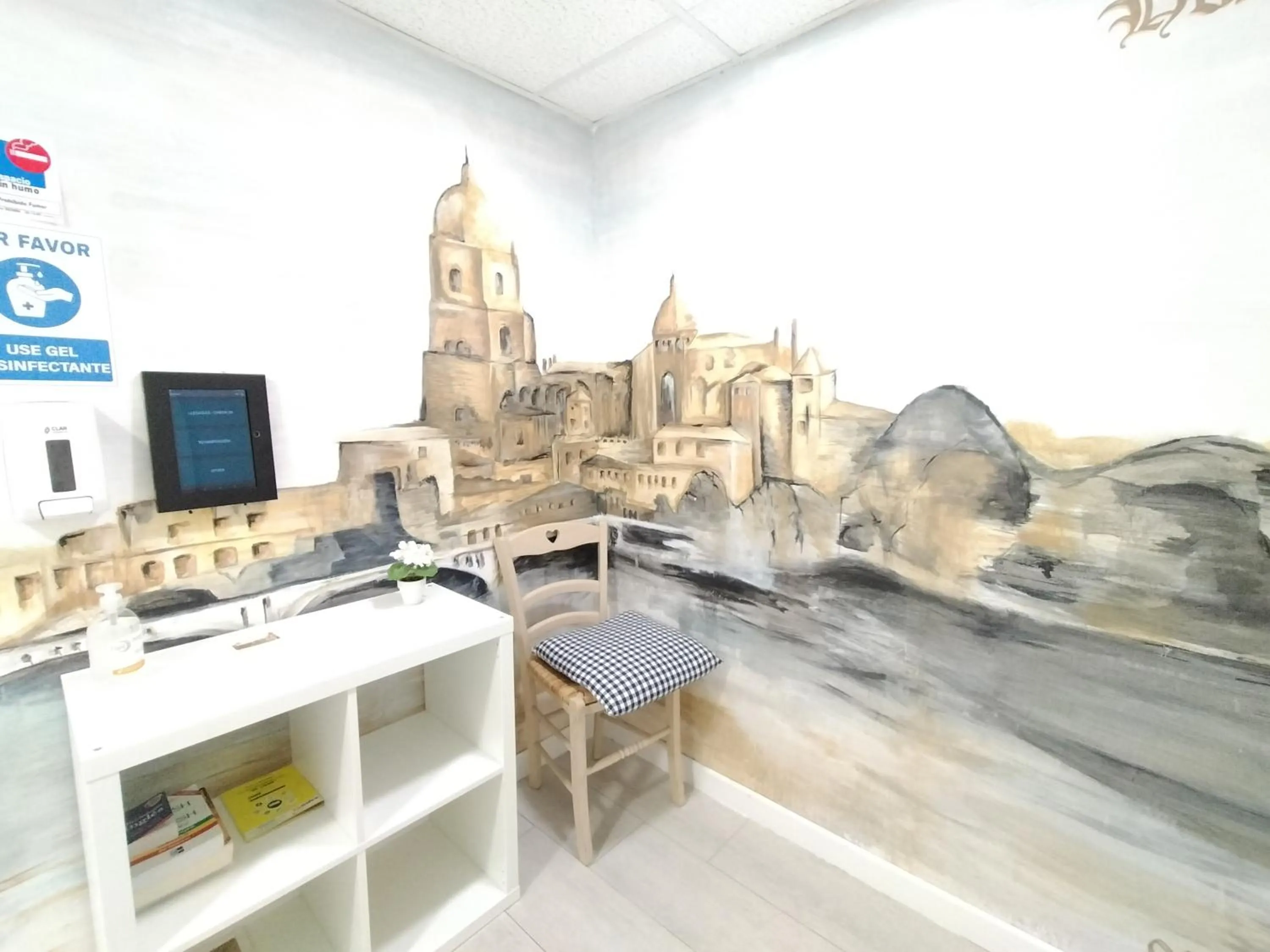 Property building in Hostal Albero by gaiarooms