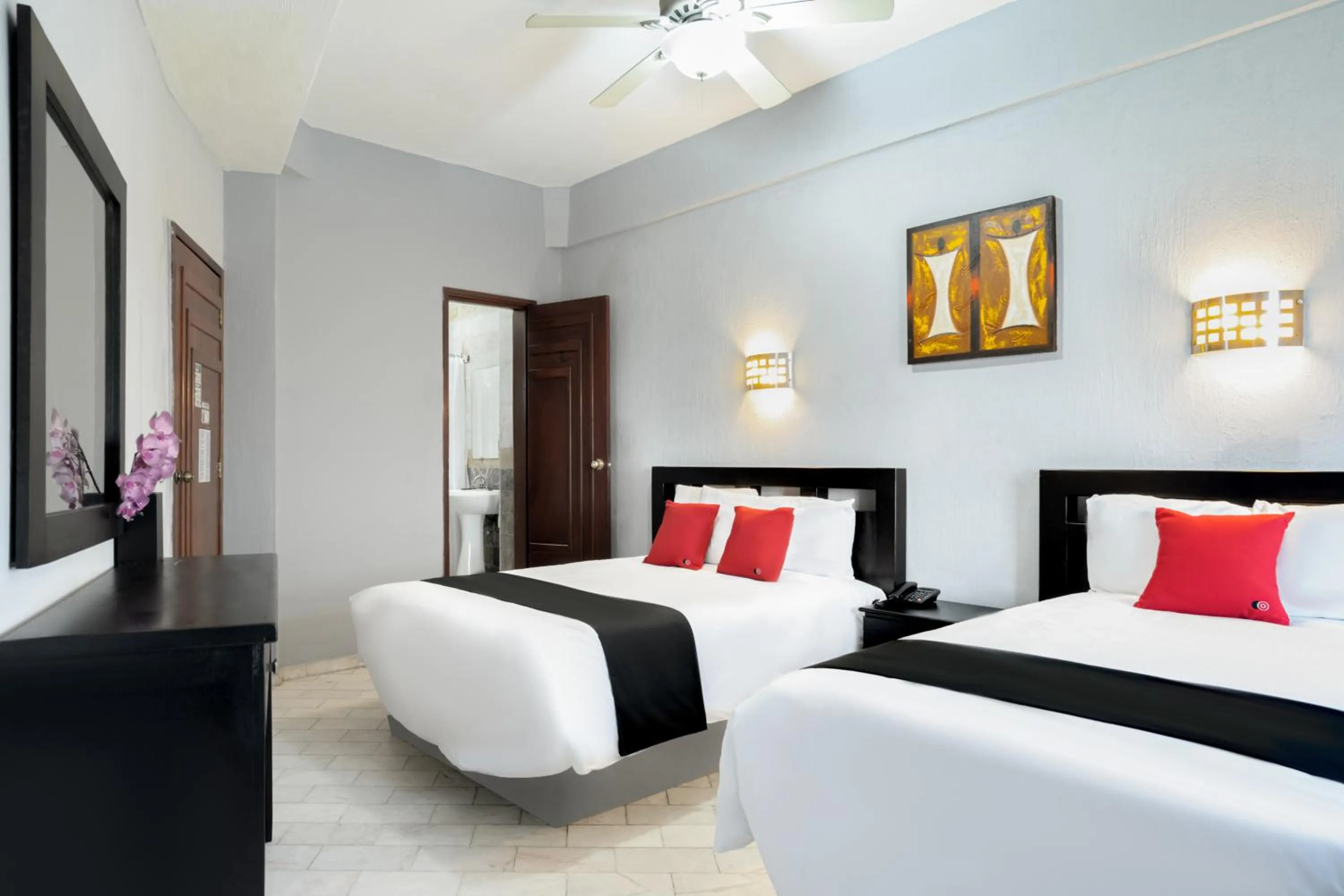 Photo of the whole room, Bed in Guadalajara Express Tonala