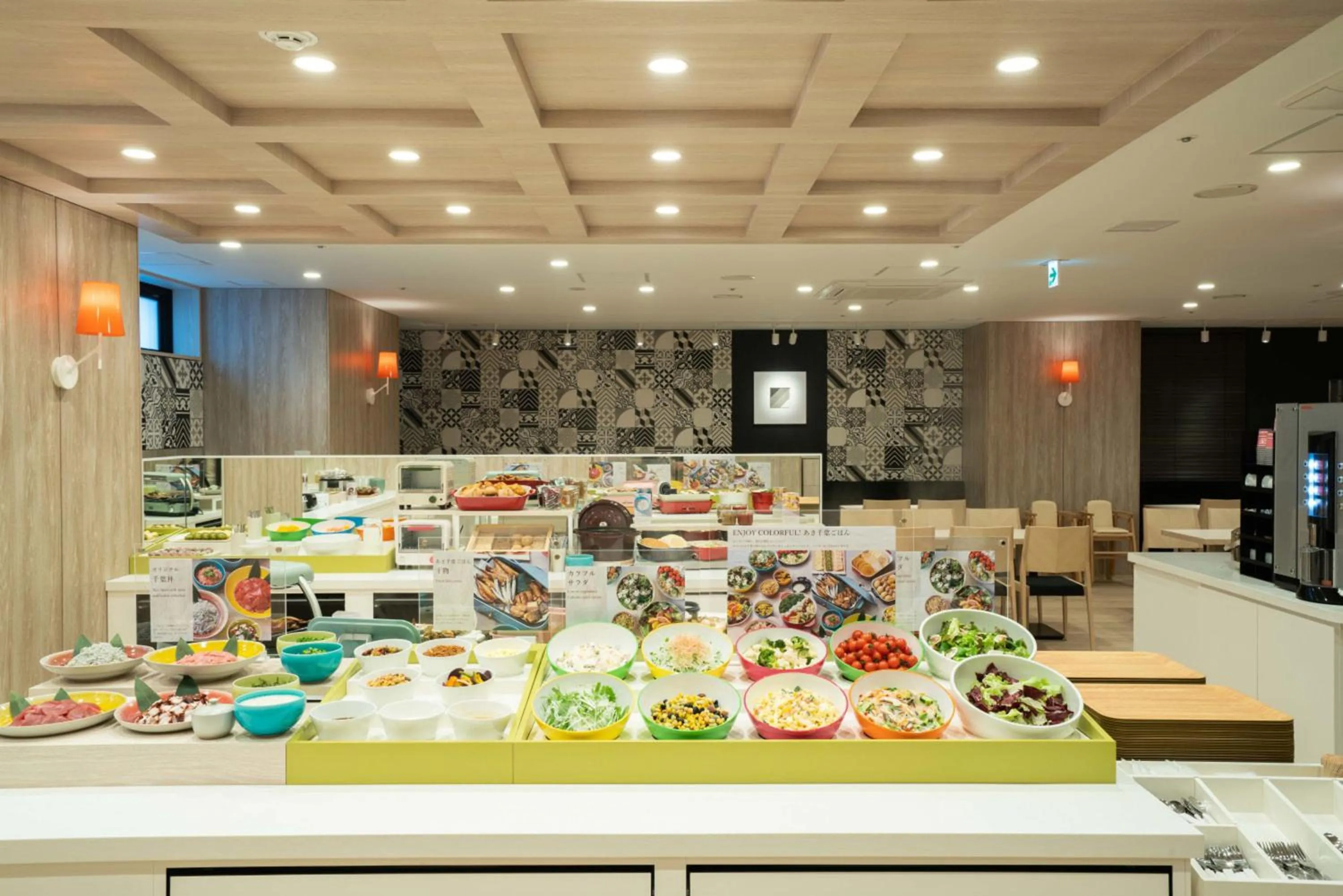 Buffet breakfast in Vessel Inn Chiba Station