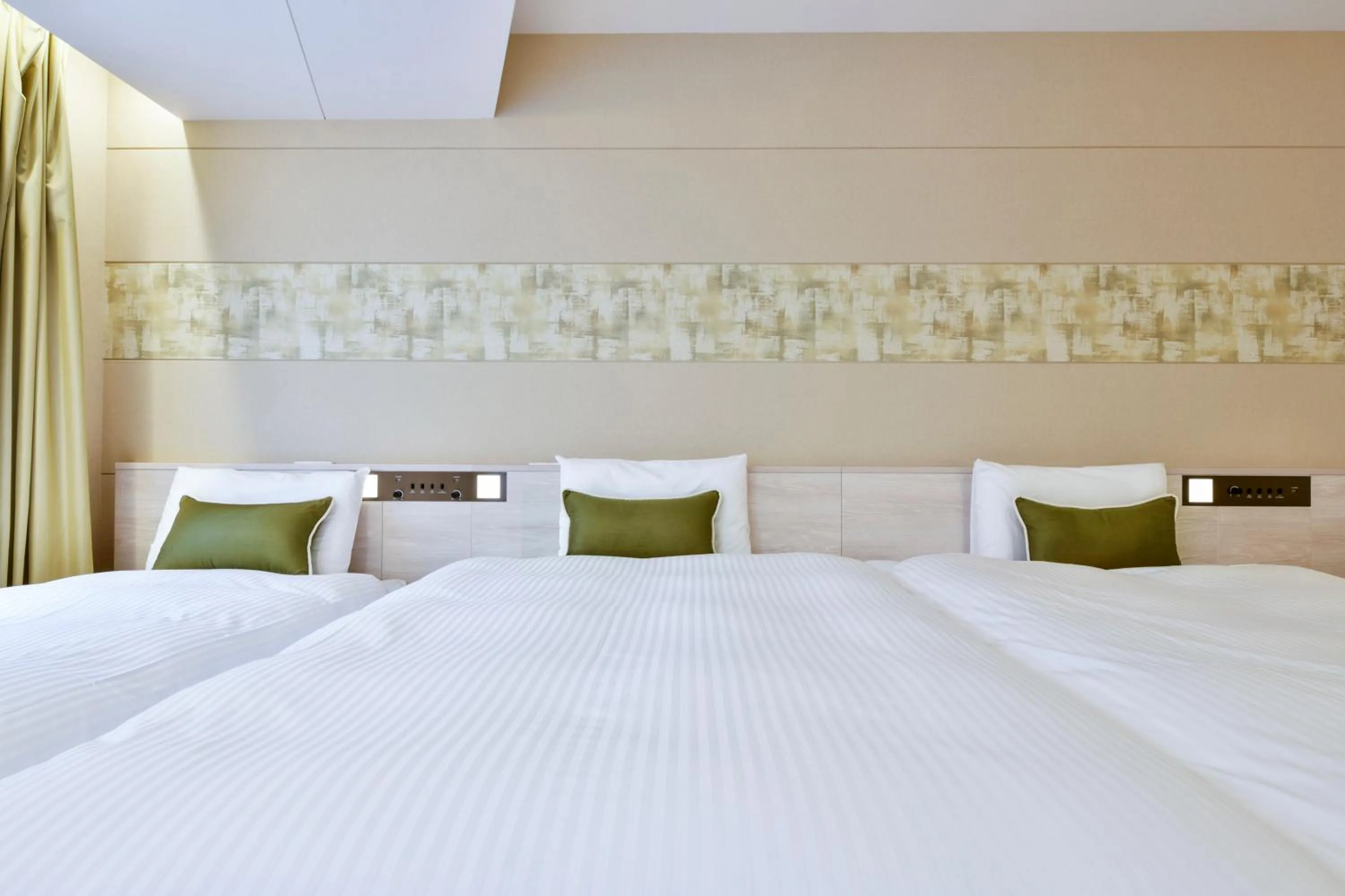 Photo of the whole room, Bed in Vessel Inn Chiba Station