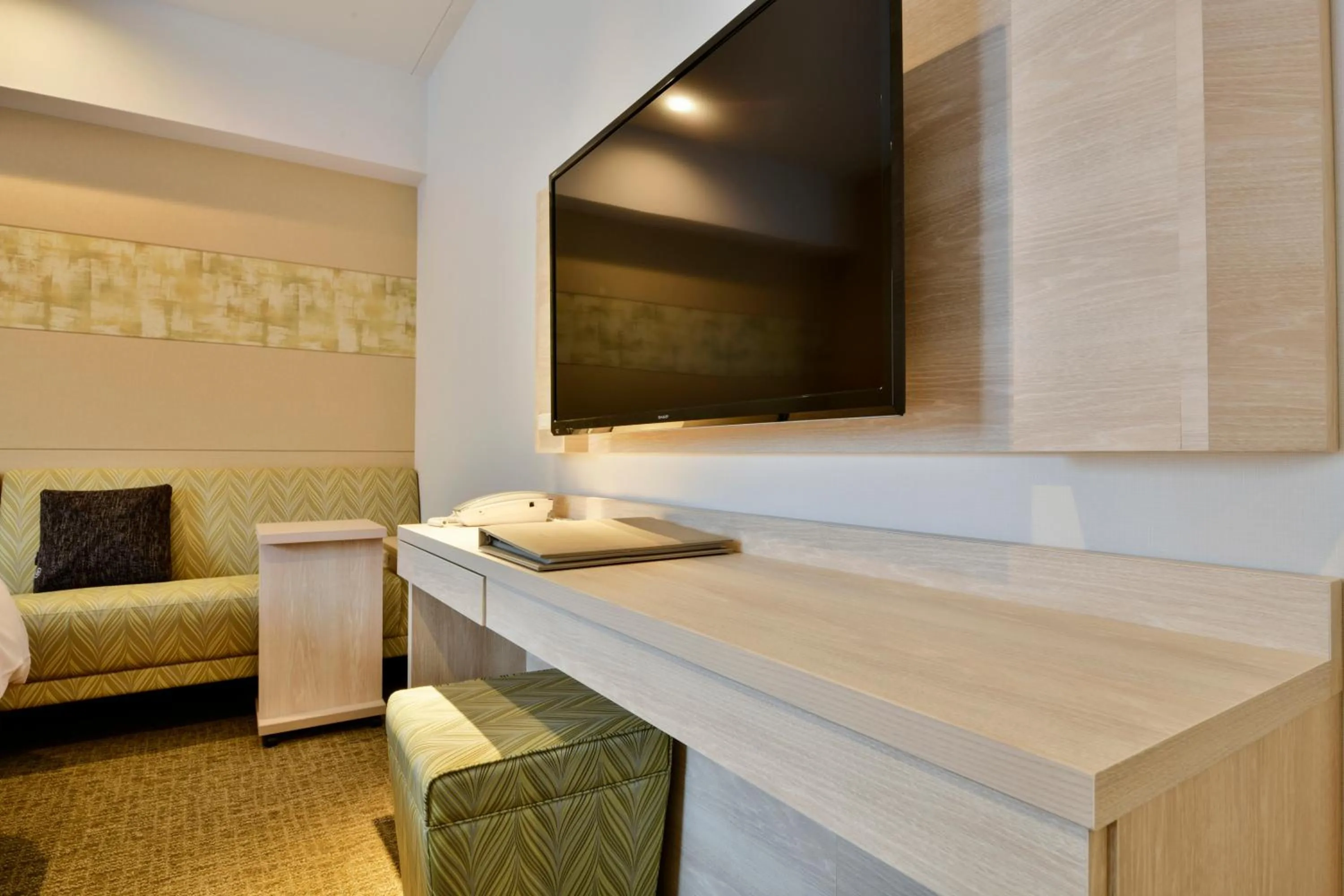 TV and multimedia in Vessel Inn Chiba Station