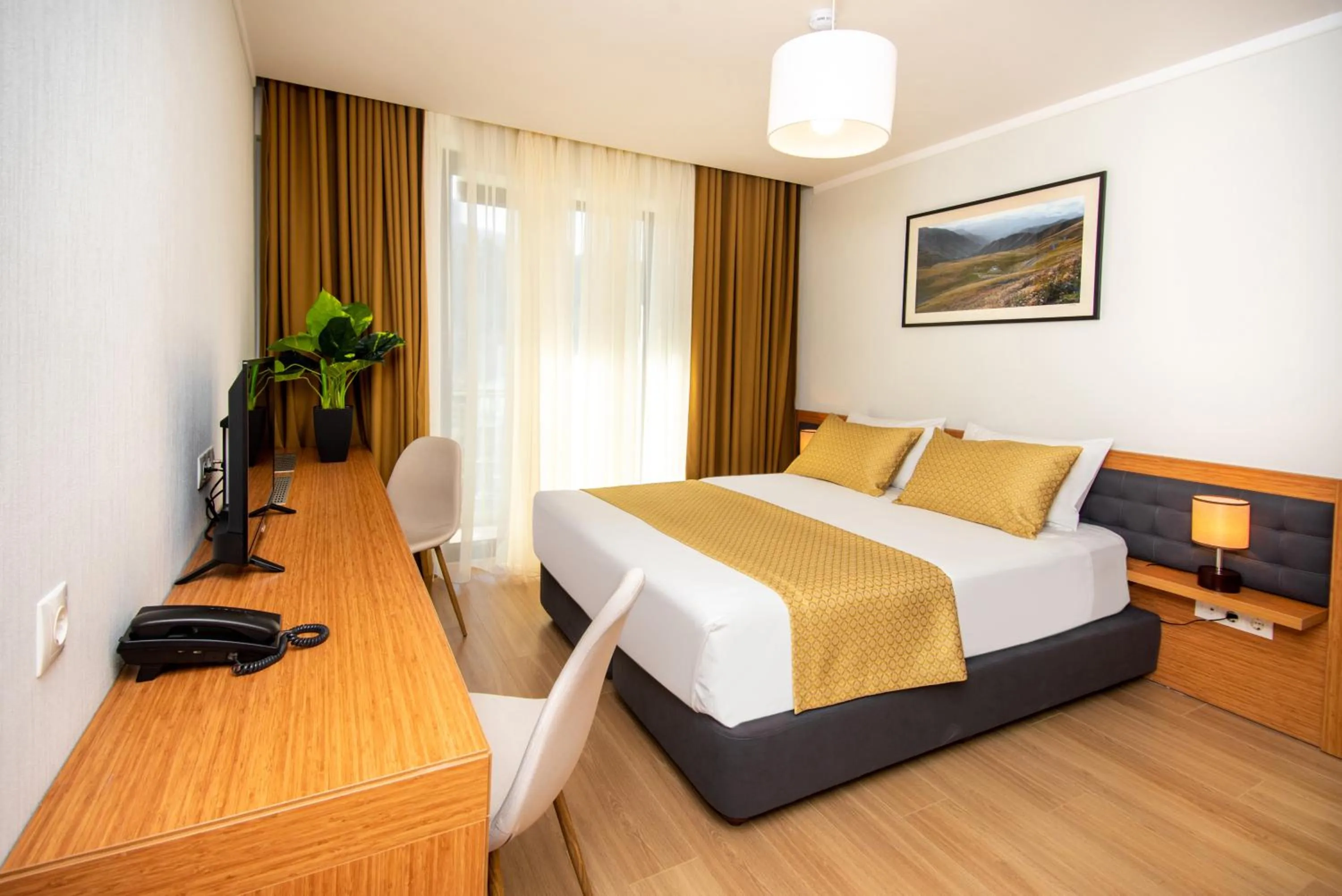 Photo of the whole room, Bed in Orbi Palace Hotel Official