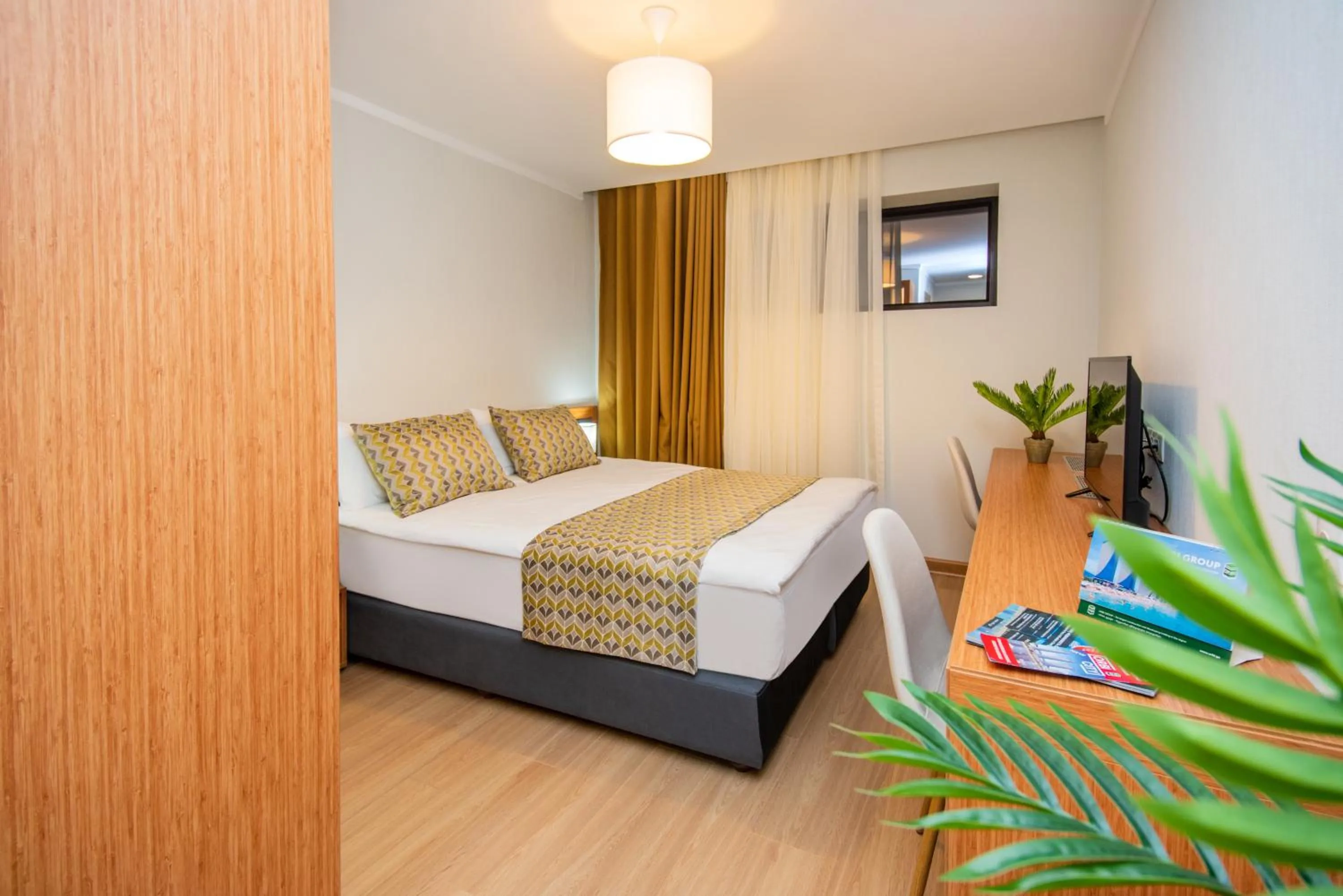 Photo of the whole room, Bed in Orbi Palace Hotel Official