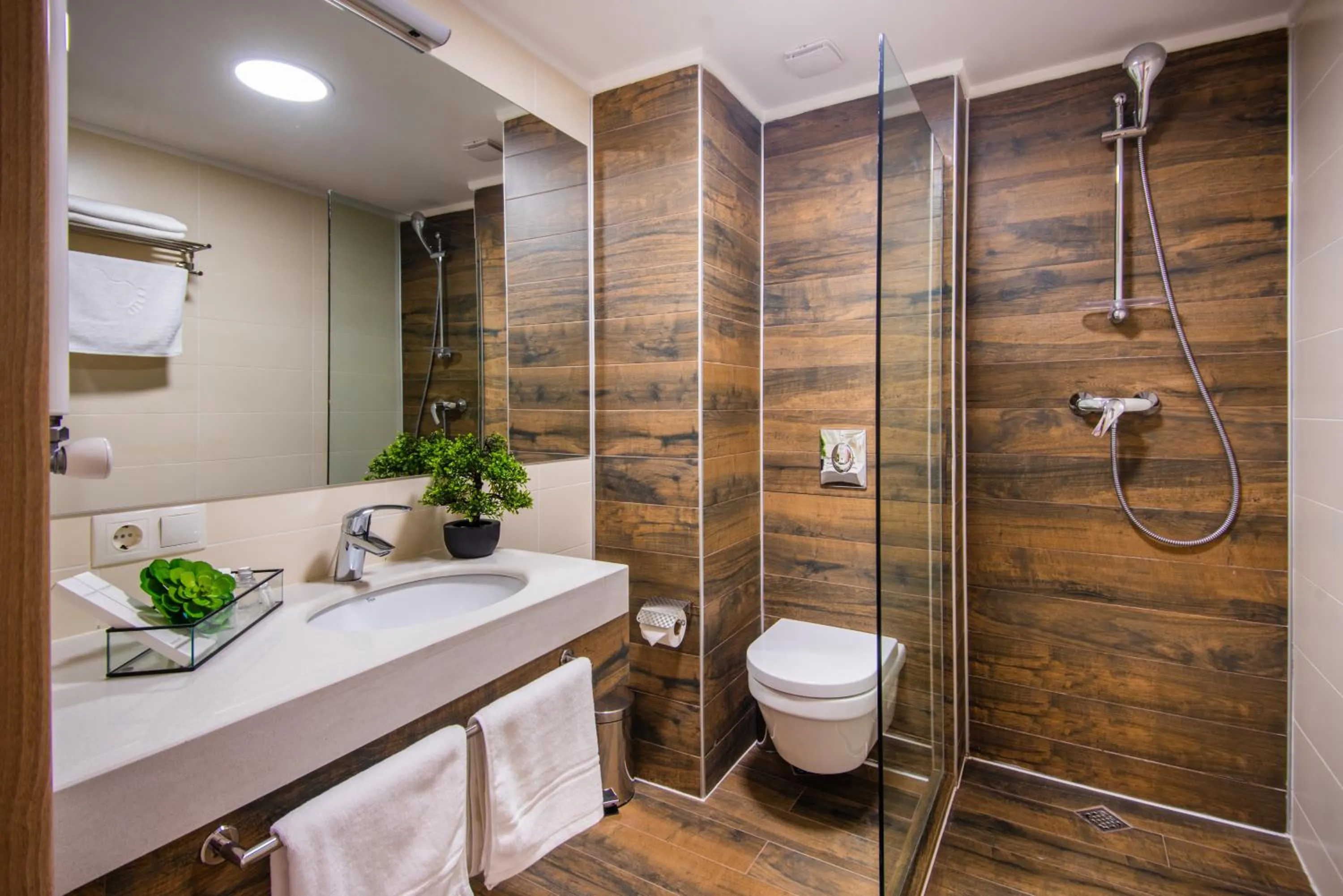 Bathroom in Orbi Palace Hotel Official