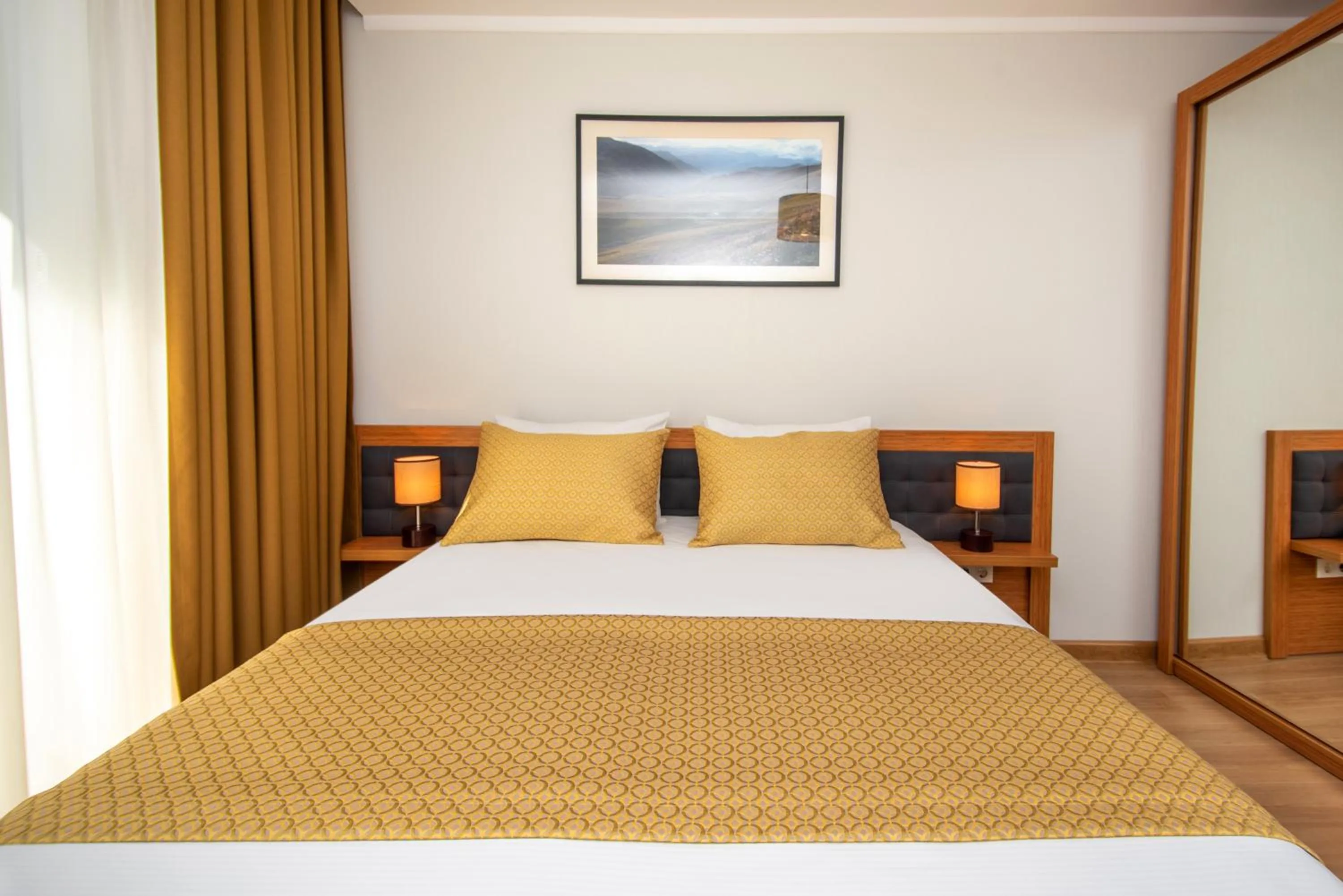 Photo of the whole room, Bed in Orbi Palace Hotel Official