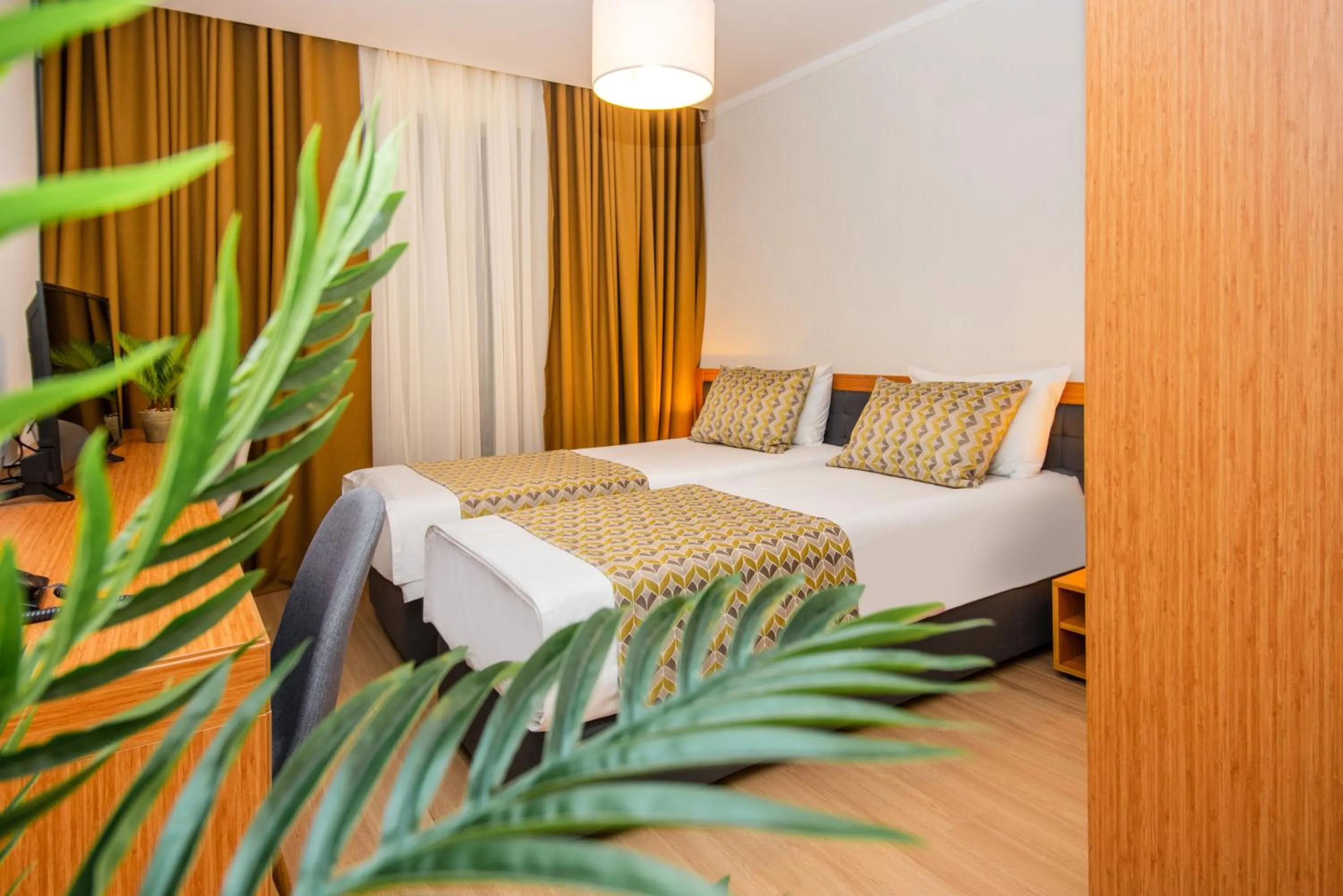 Photo of the whole room, Bed in Orbi Palace Hotel Official