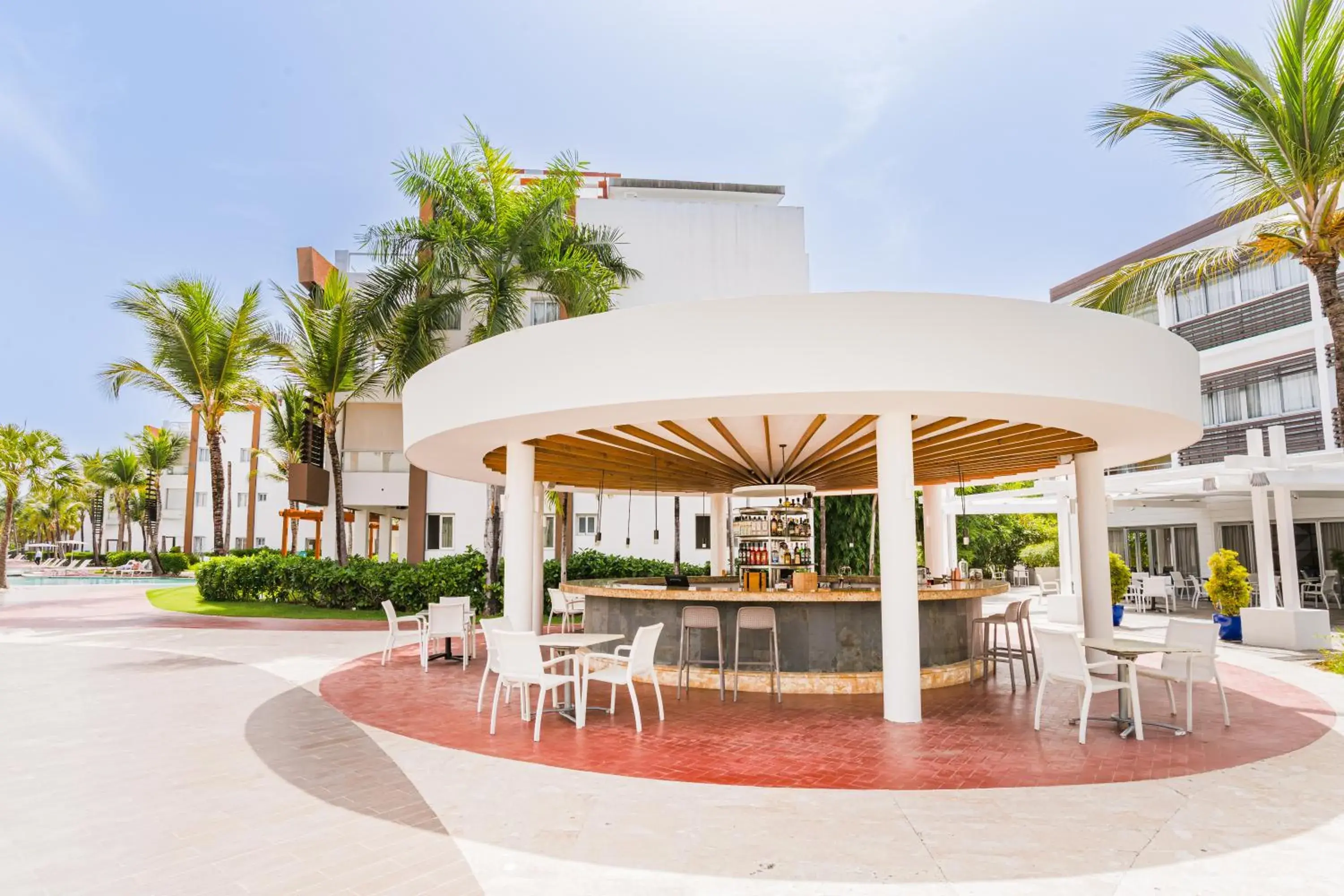 Swimming pool in Bakour Punta Cana Suites Swimming pool in Bakour Punta Cana Suites