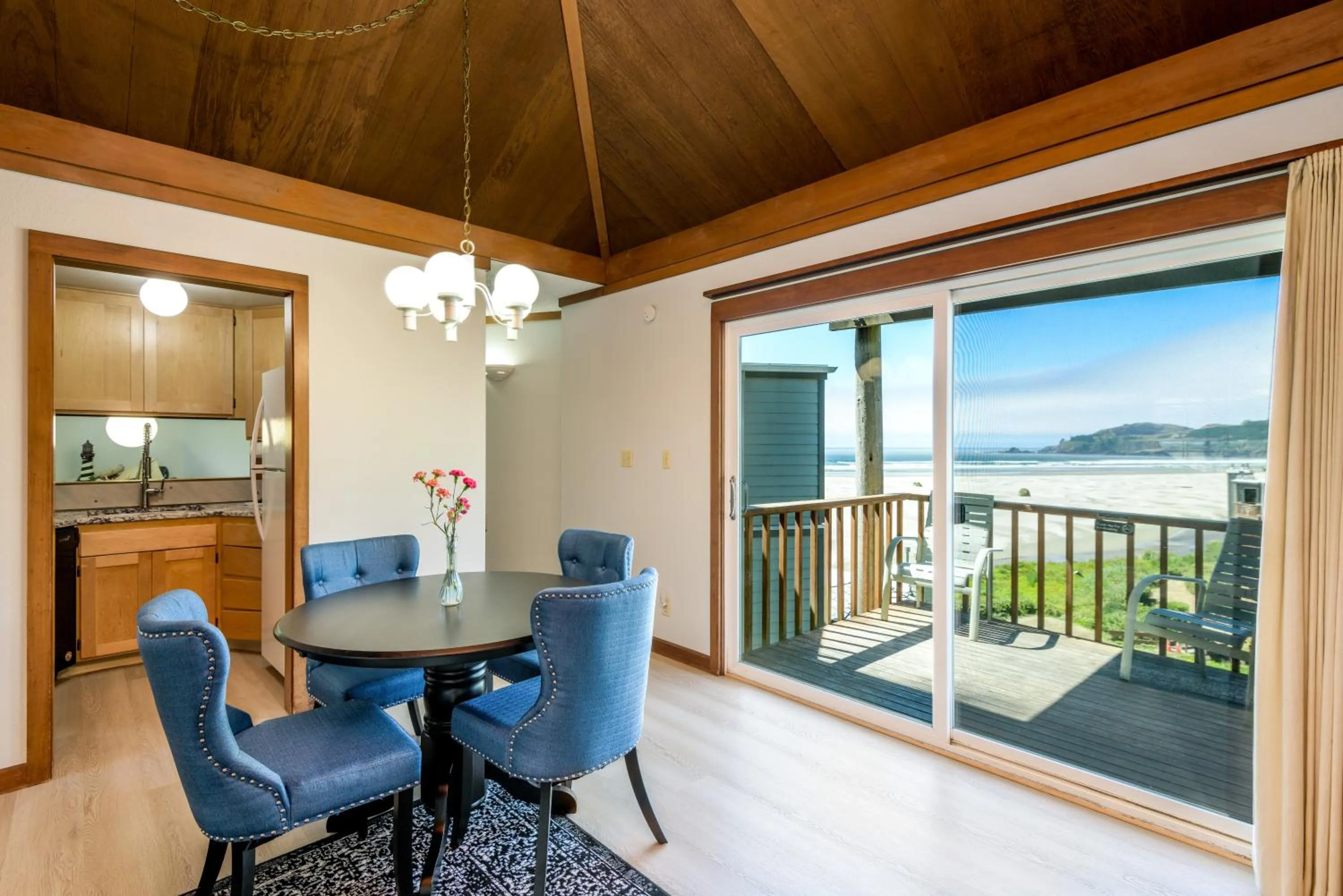 Little Creek Cove Beach Resort