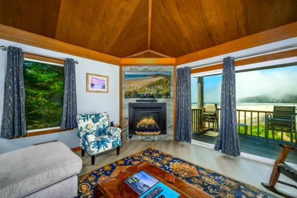 Little Creek Cove Beach Resort