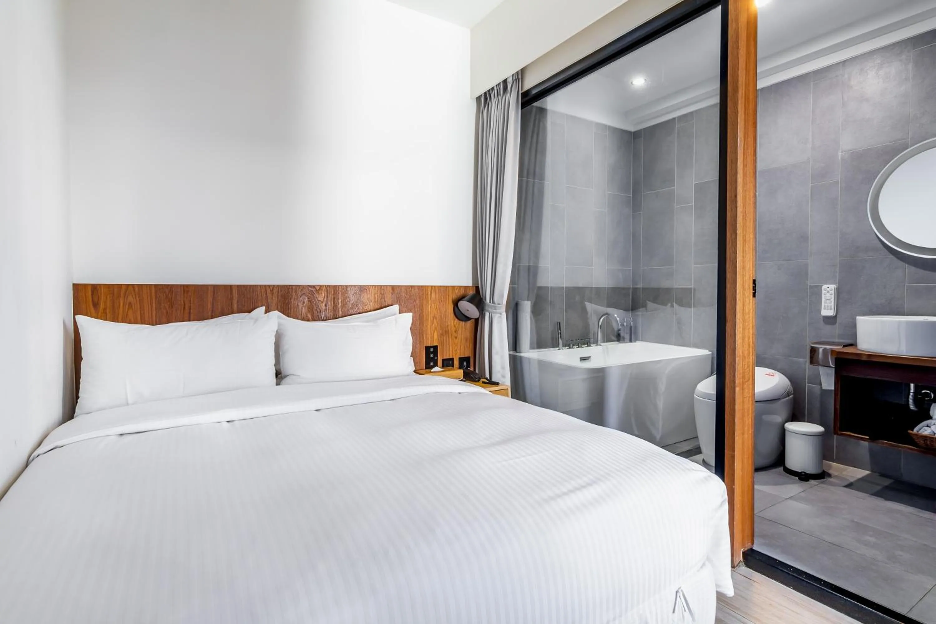 Photo of the whole room, Bed in Kenting Sea Wall 112