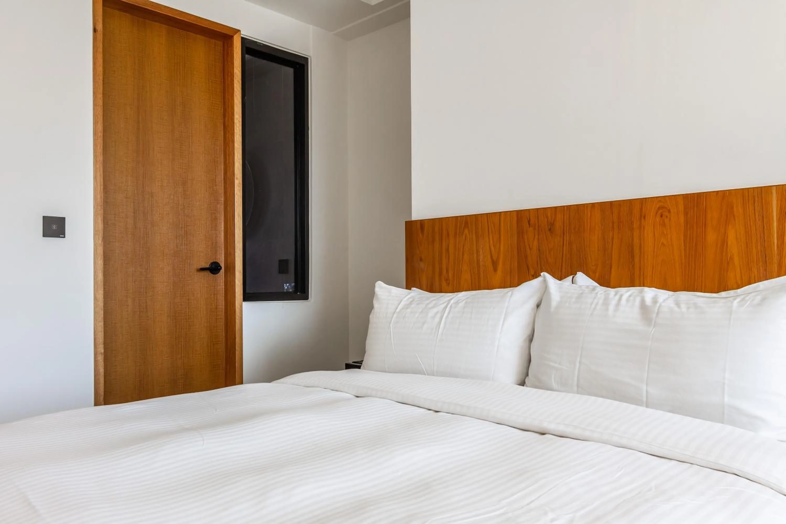 Bed in Kenting Sea Wall 112