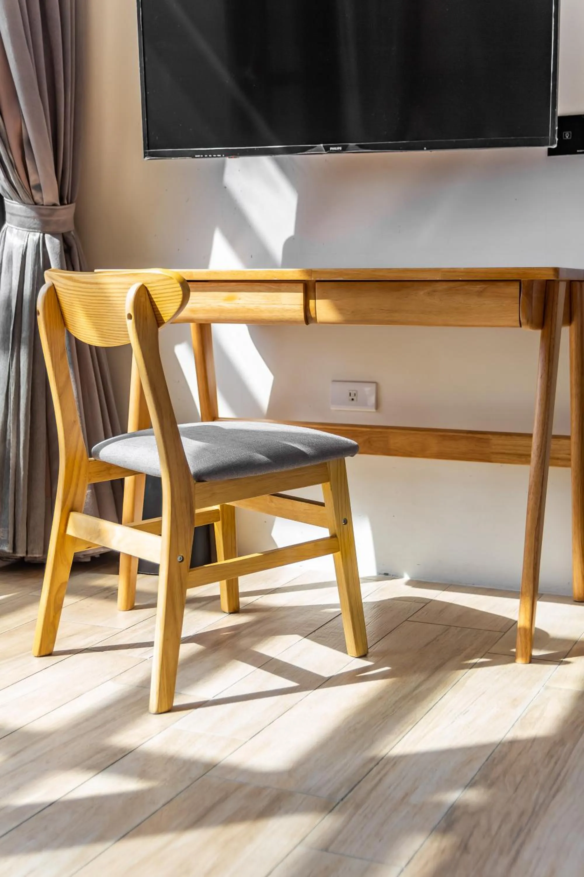 hair dresser in Kenting Sea Wall 112