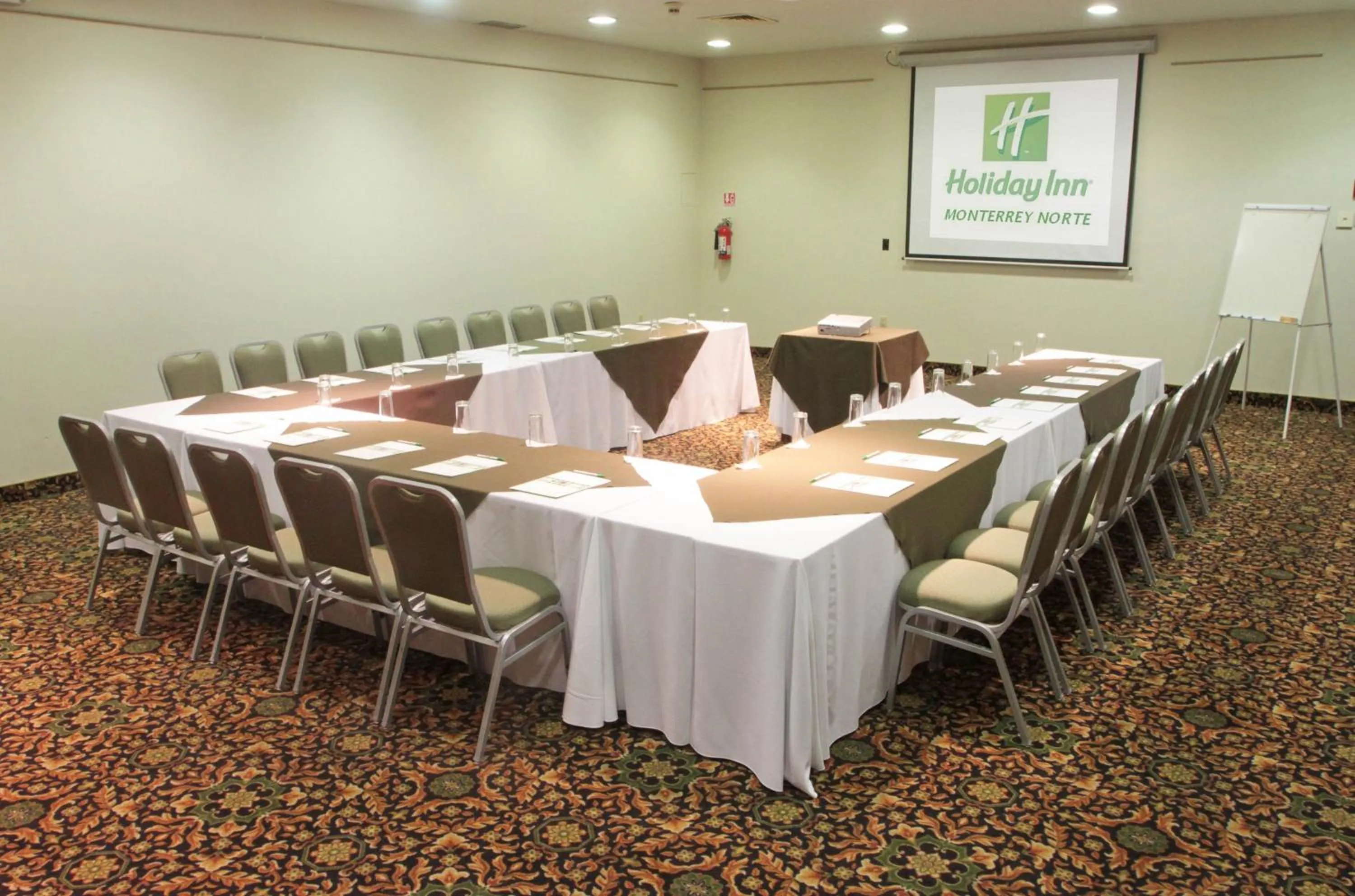 Meeting/conference room in Holiday Inn Monterrey Norte by IHG