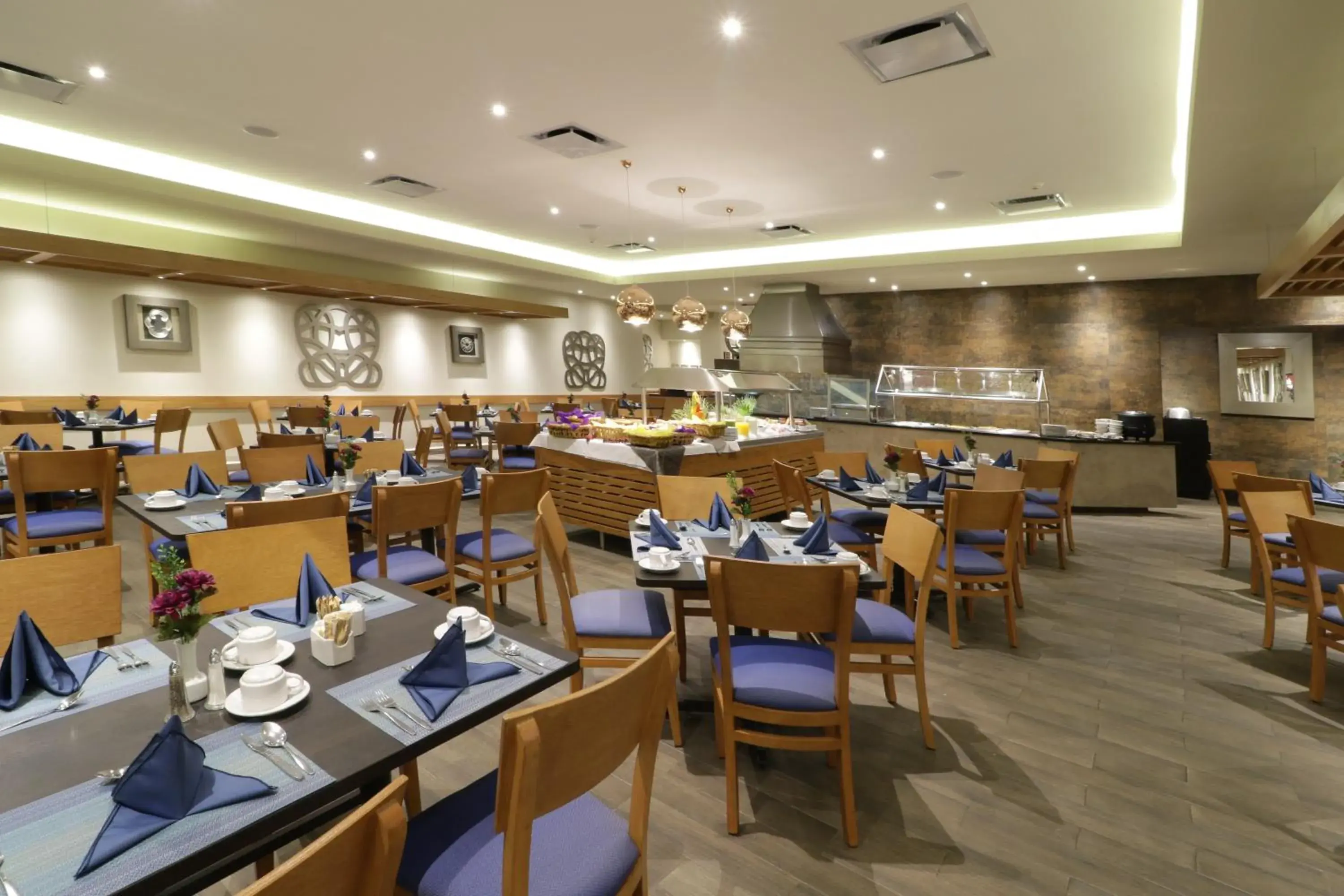 Restaurant/places to eat in Holiday Inn Monterrey Norte by IHG Restaurant/places to eat in Holiday Inn Monterrey Norte by IHG