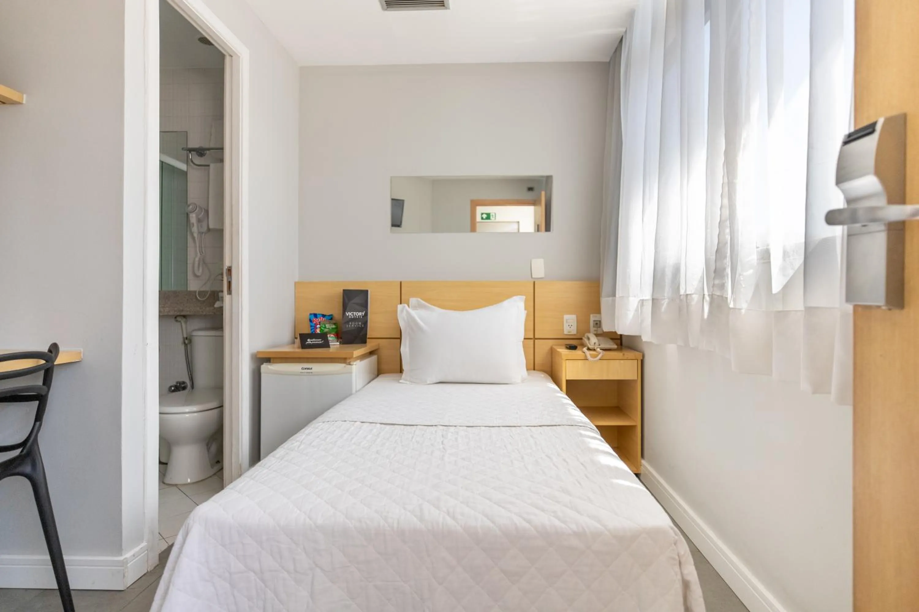 Bedroom, Bed in Victory Business Hotel