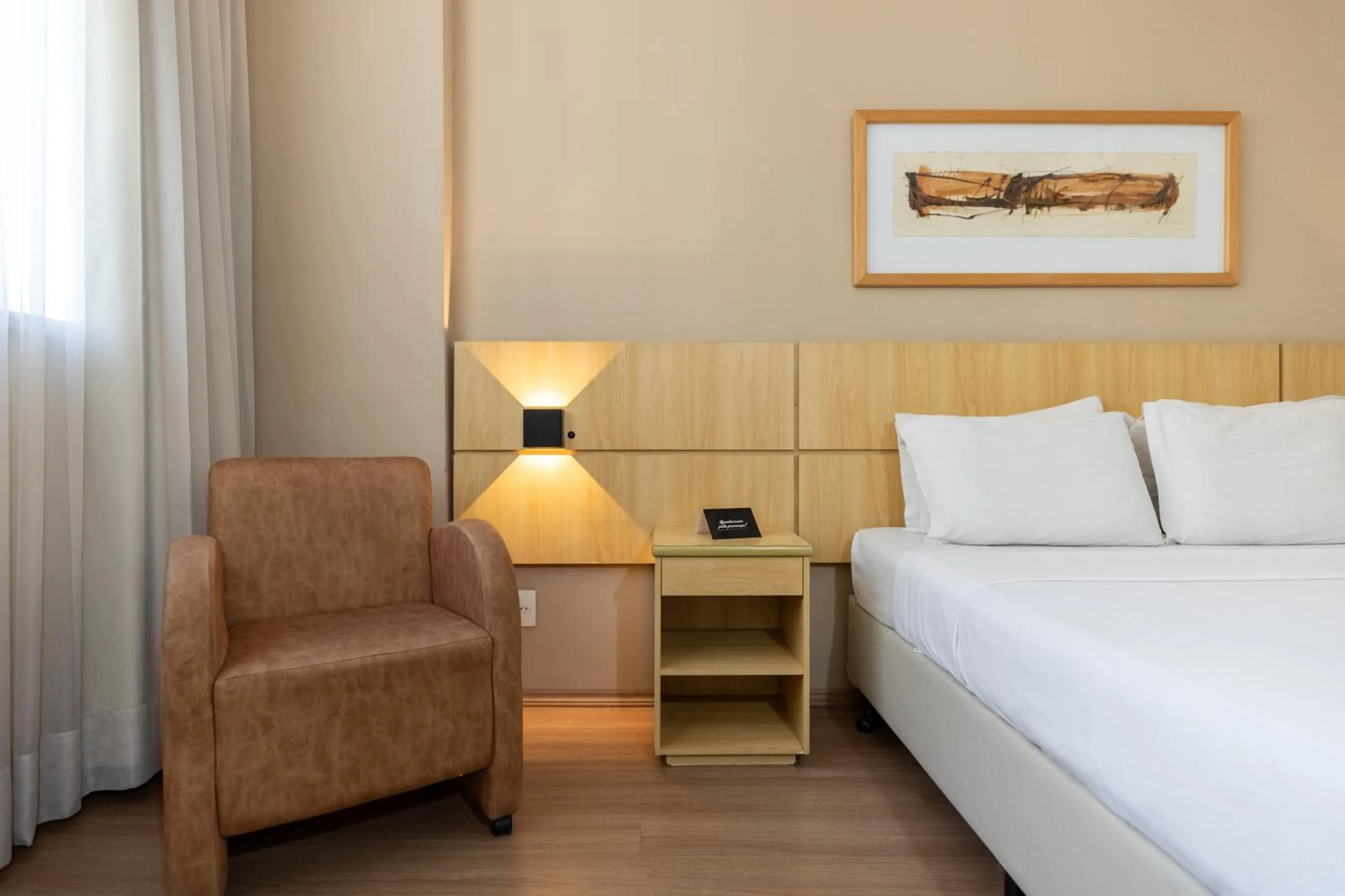 Bedroom, Bed in Victory Business Hotel