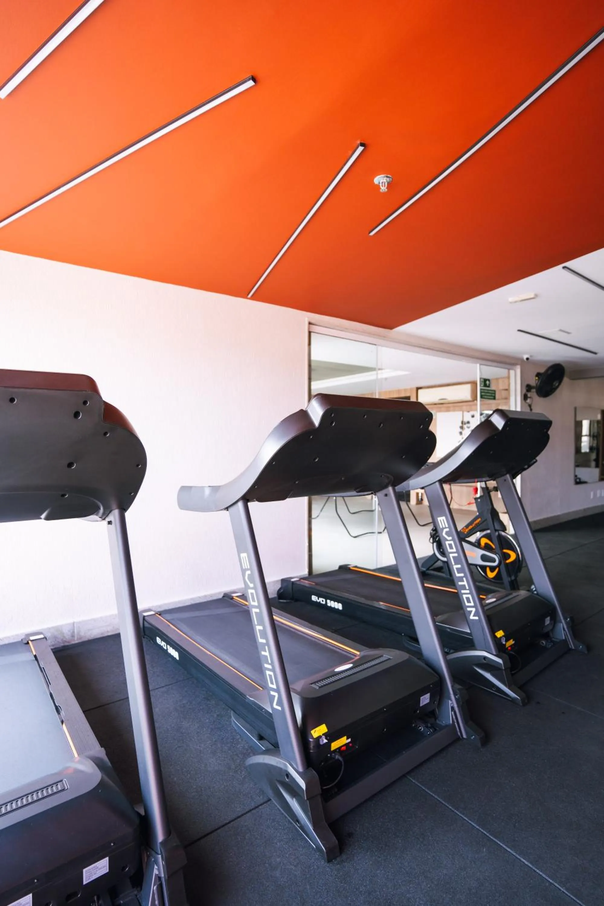Fitness centre/facilities in Victory Business Hotel