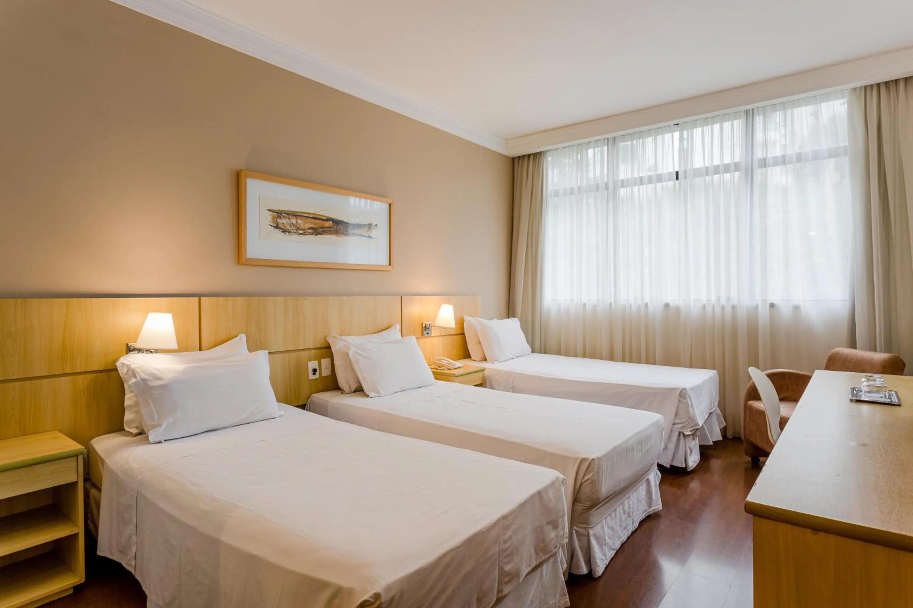 Bed in Victory Business Hotel