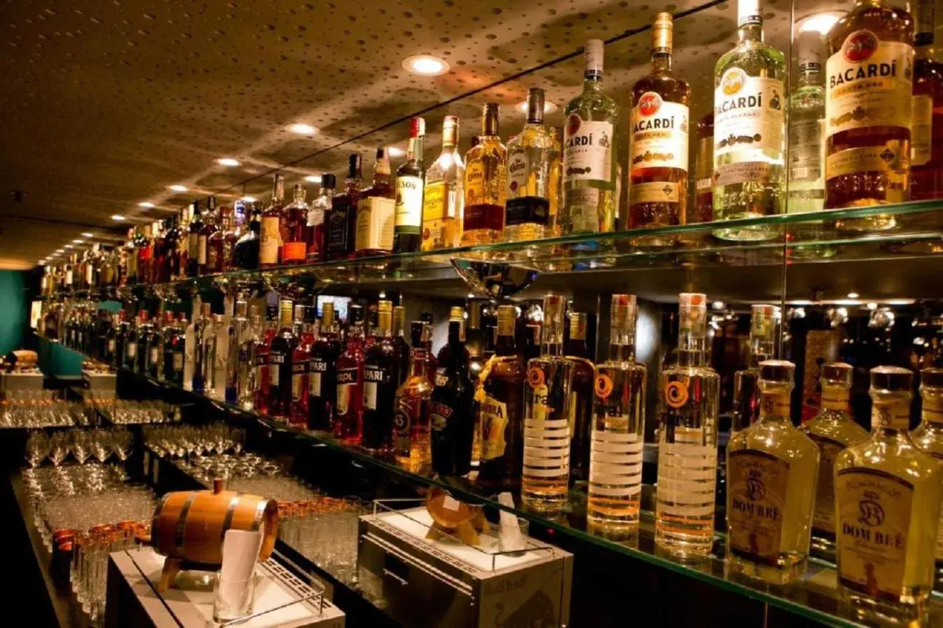 Restaurant/places to eat in Victory Business Hotel Restaurant/places to eat in Victory Business Hotel