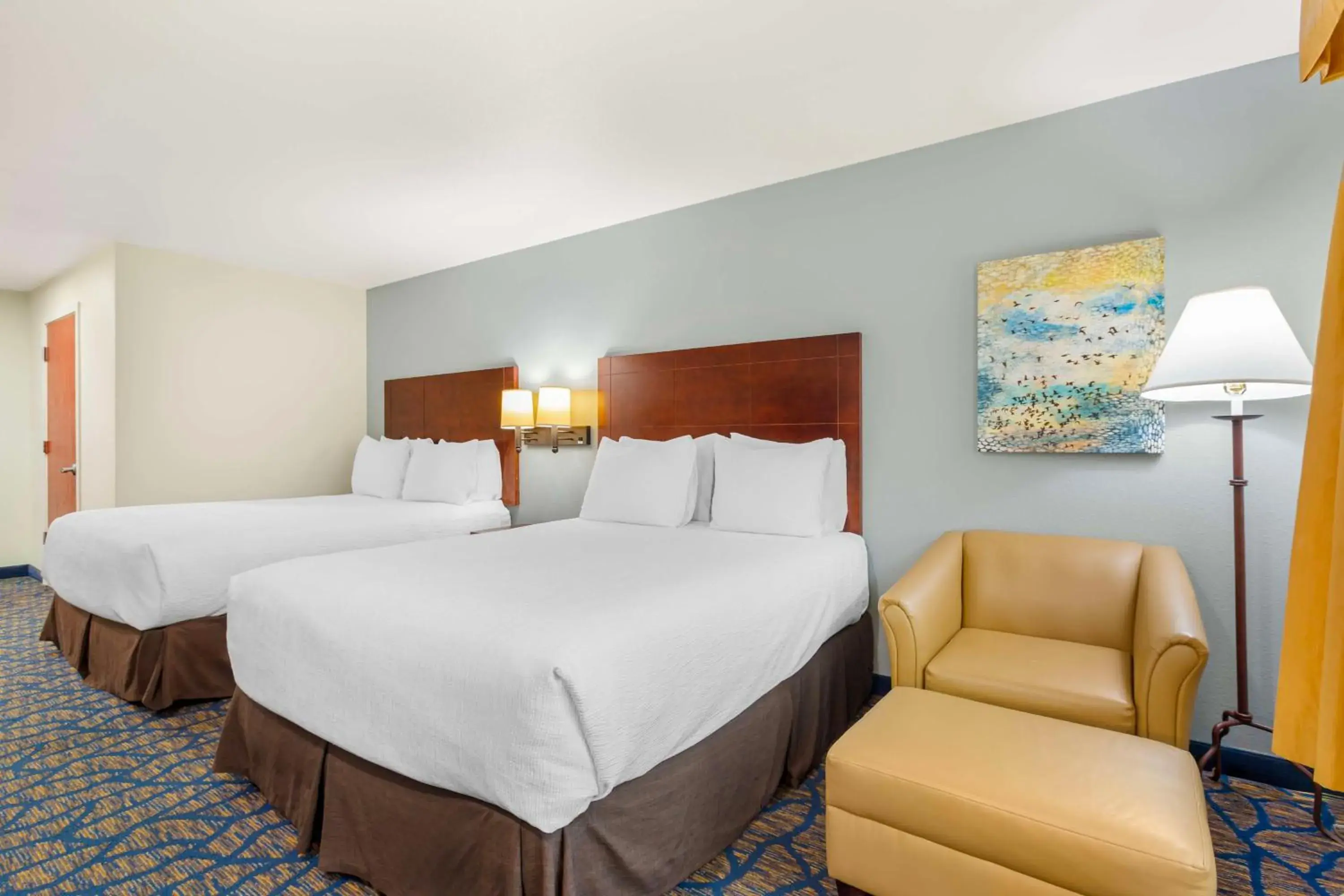 Bedroom, Bed in Best Western Plus Villa Del Lago Inn Patterson Bedroom, Bed in Best Western Plus Villa Del Lago Inn Patterson