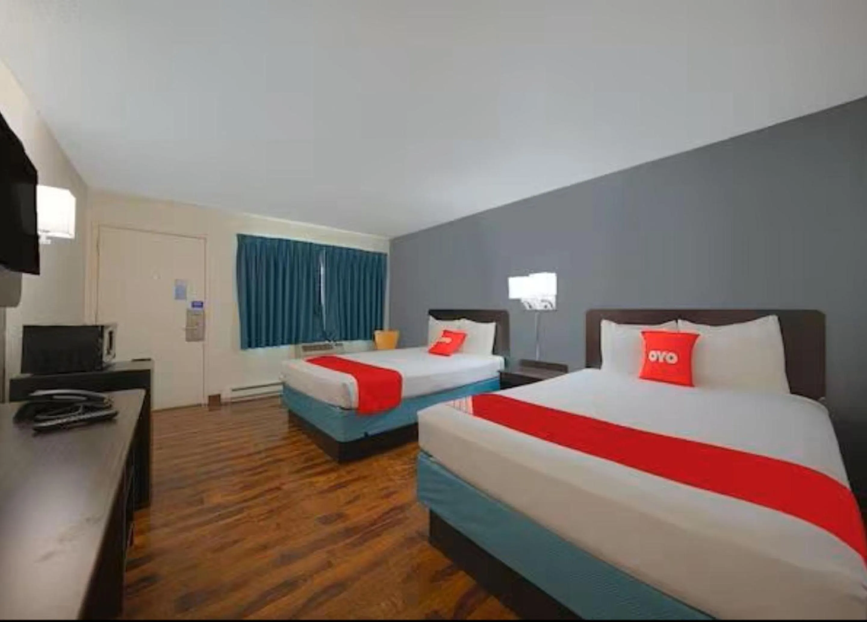 Bedroom, Bed in OYO Hotel St Helens OR