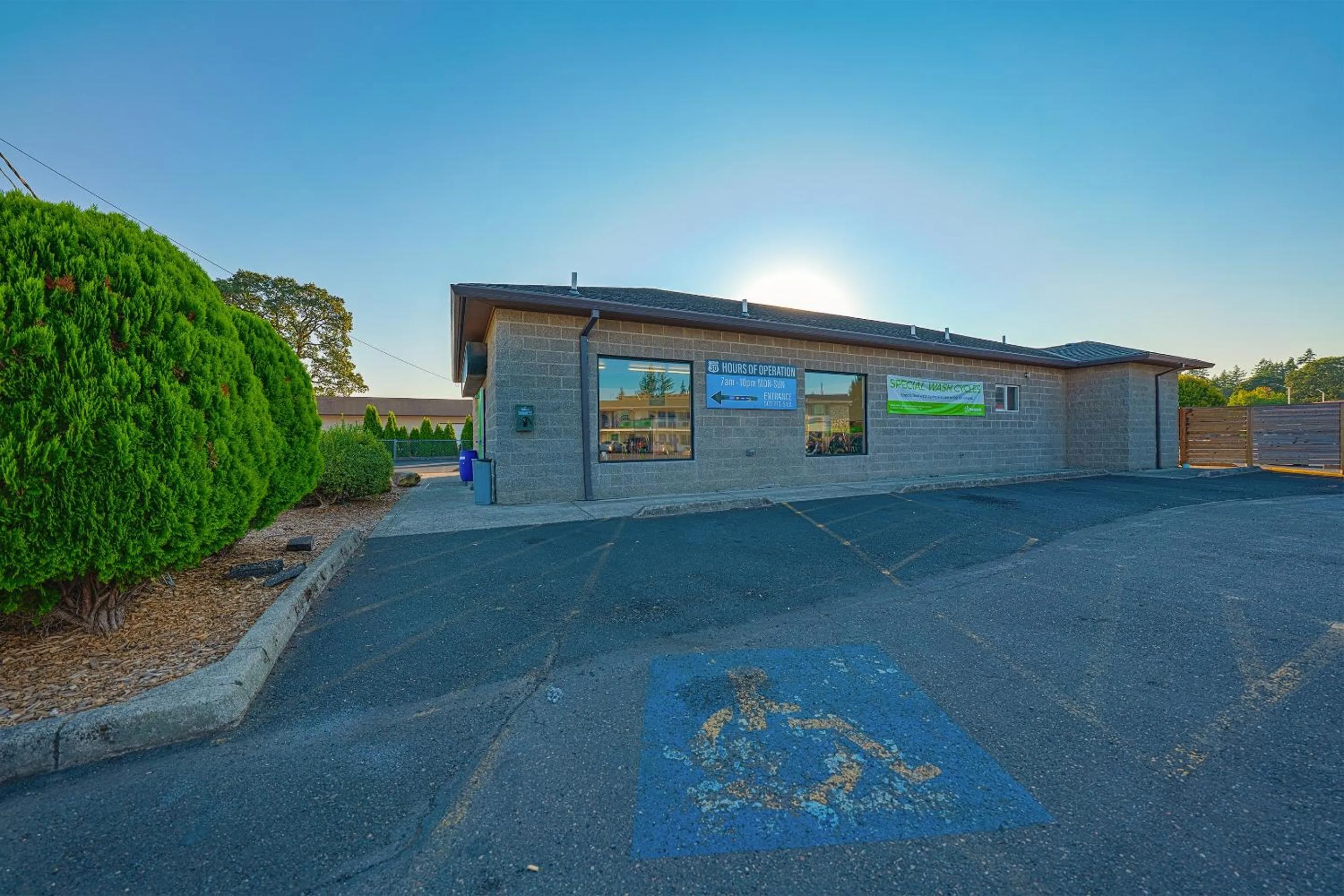 Garden in OYO Hotel St Helens OR