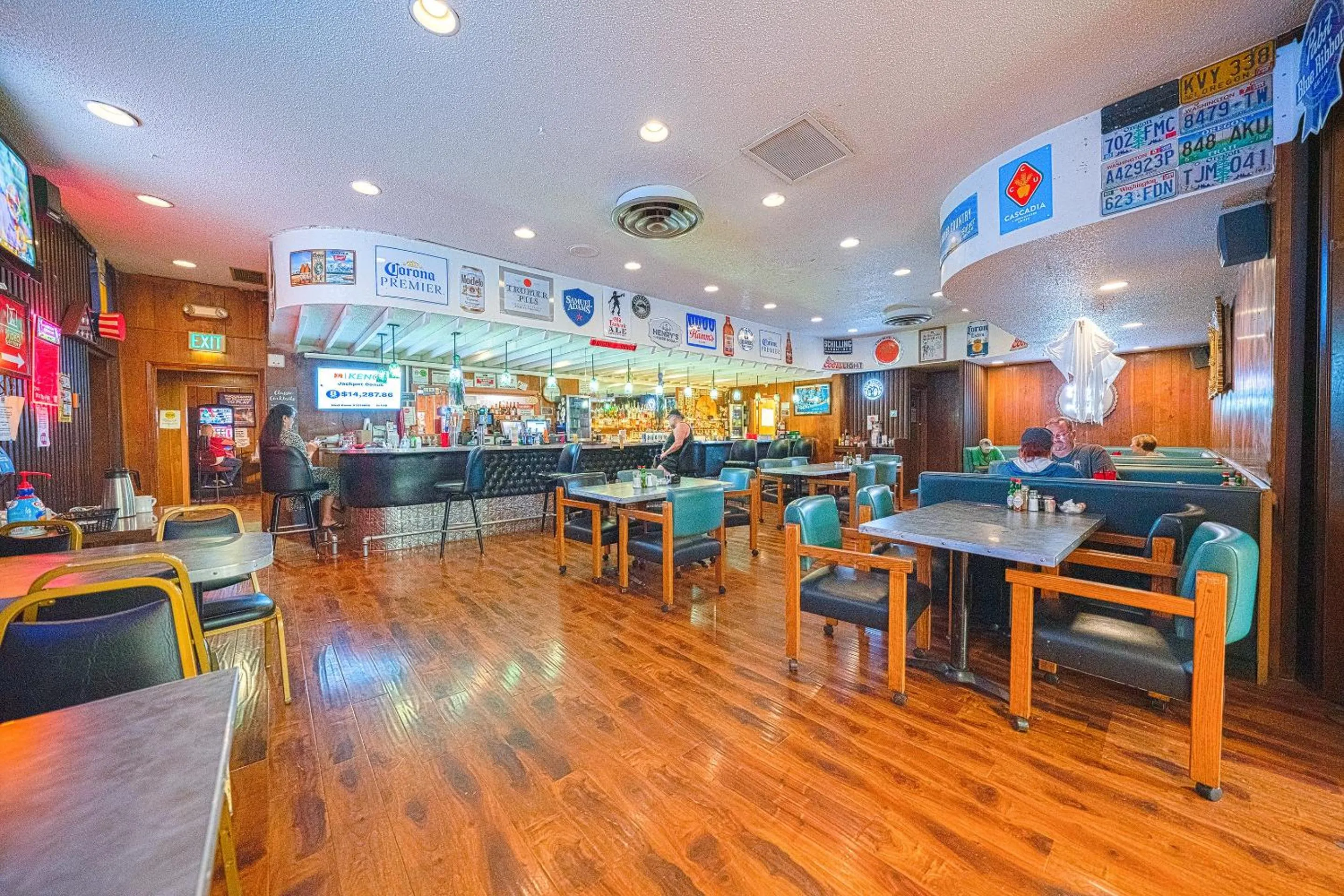 Restaurant/places to eat in OYO Hotel St Helens OR