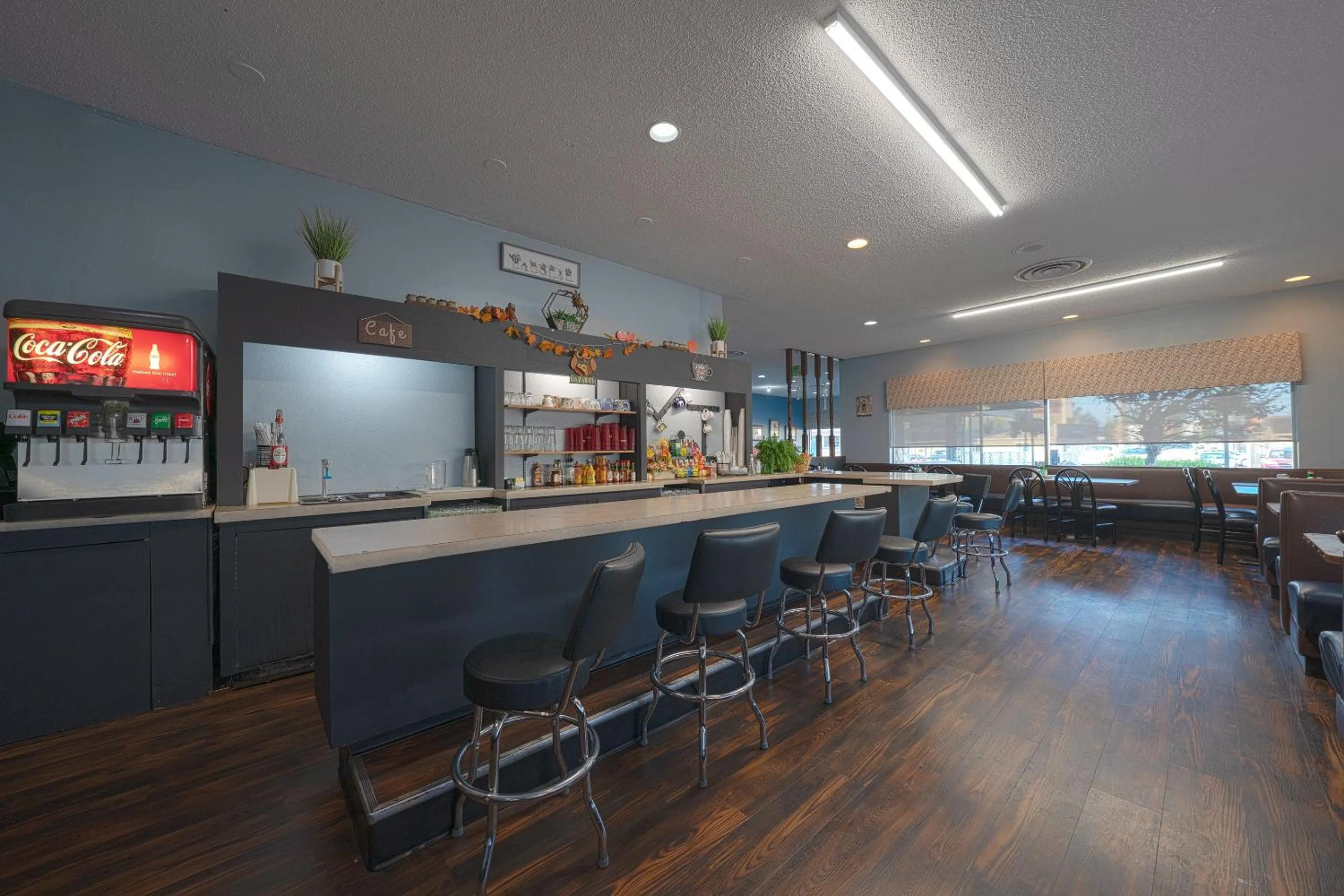 Restaurant/places to eat in OYO Hotel St Helens OR