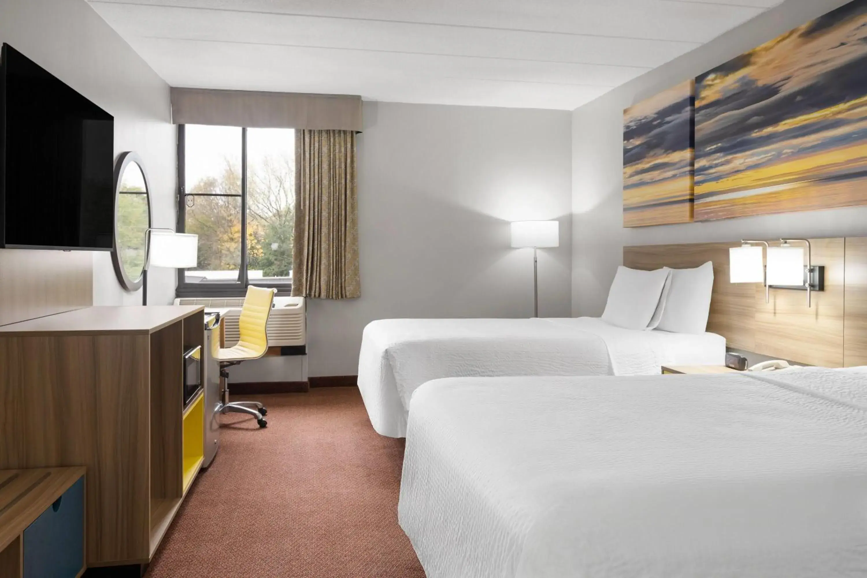 Photo of the whole room, Bed in Days Inn by Wyndham Hagerstown I-70 Photo of the whole room, Bed in Days Inn by Wyndham Hagerstown I-70