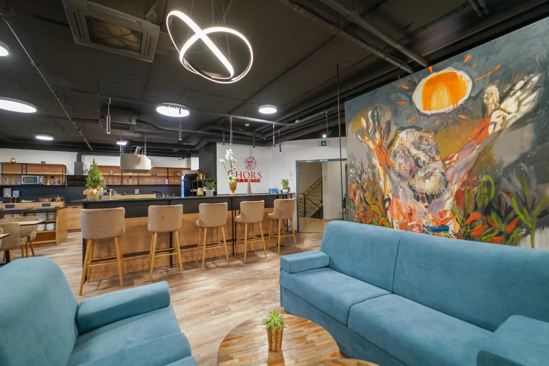 Communal lounge/ TV room in CHORS like a hotel - Capsule & NFT Boutique Hostel Bratislava - City Center