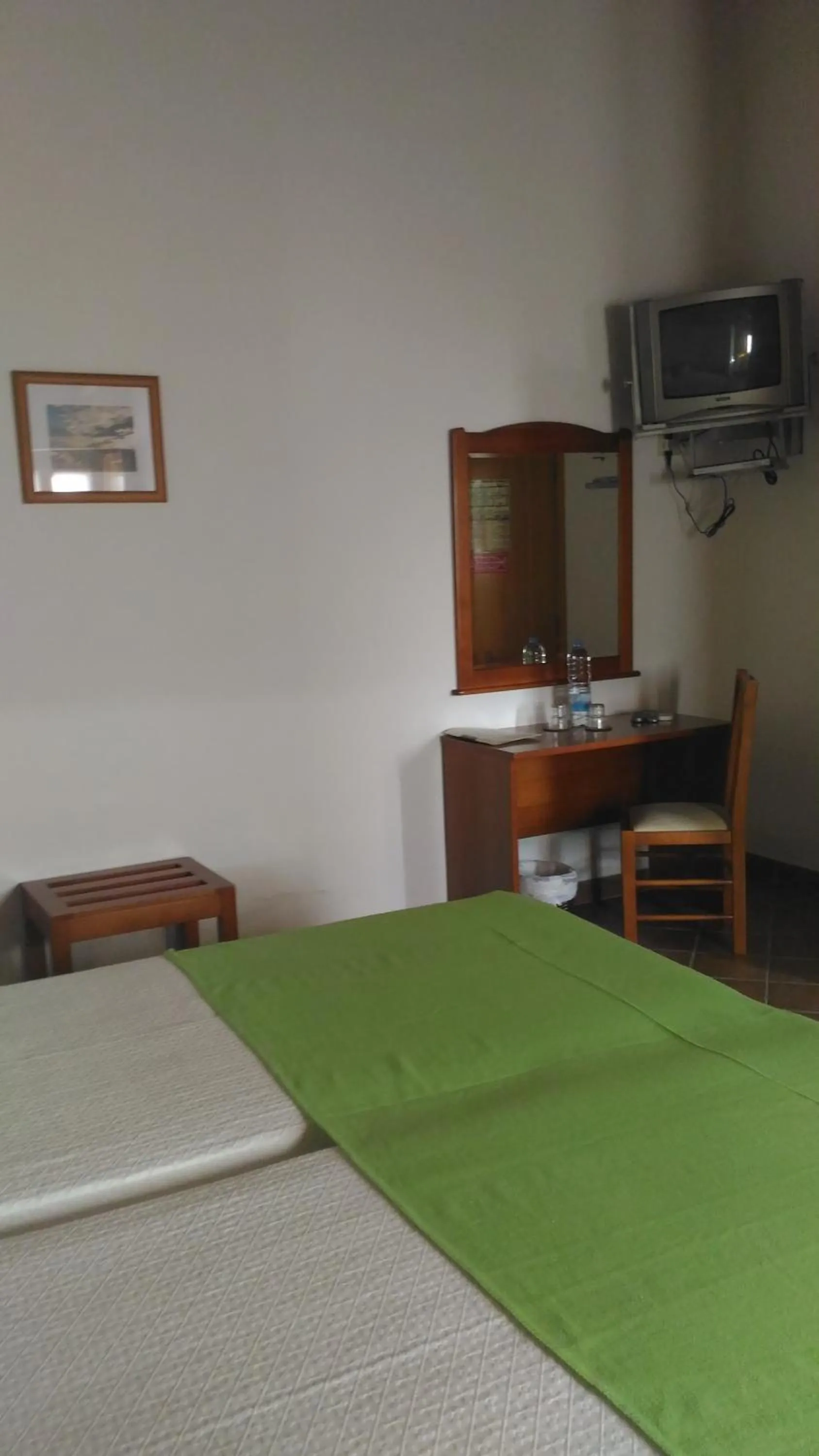 TV and multimedia, Bed in Nave Redonda do Cerro – Countryside & Nature