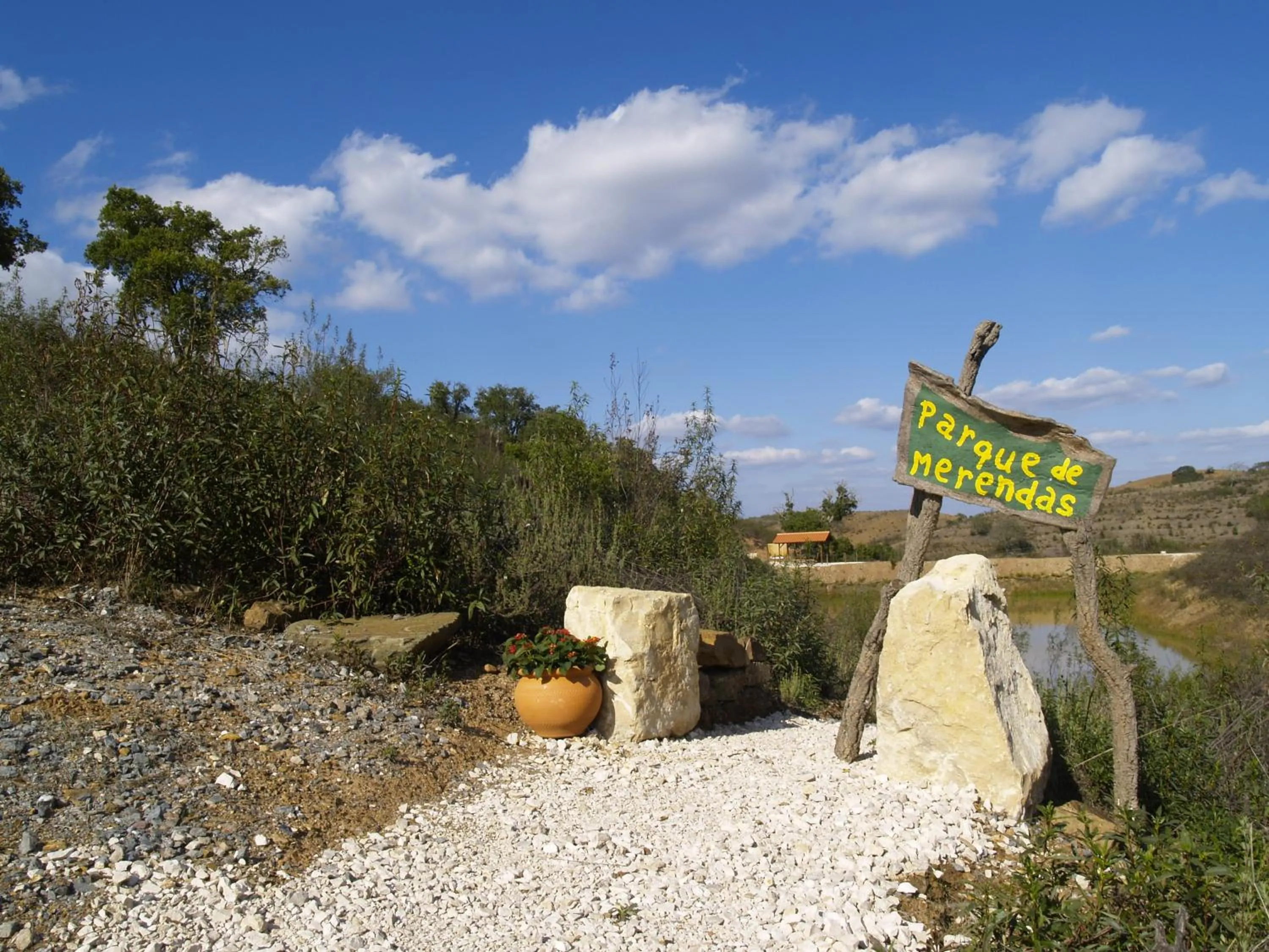 Garden in Nave Redonda do Cerro – Countryside & Nature