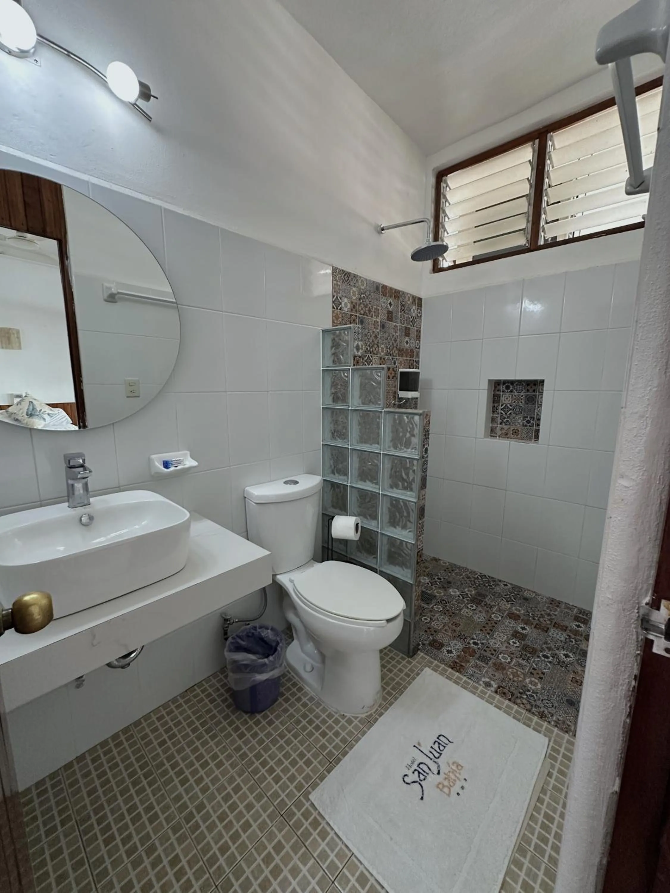 Bathroom in Hotel San Juan