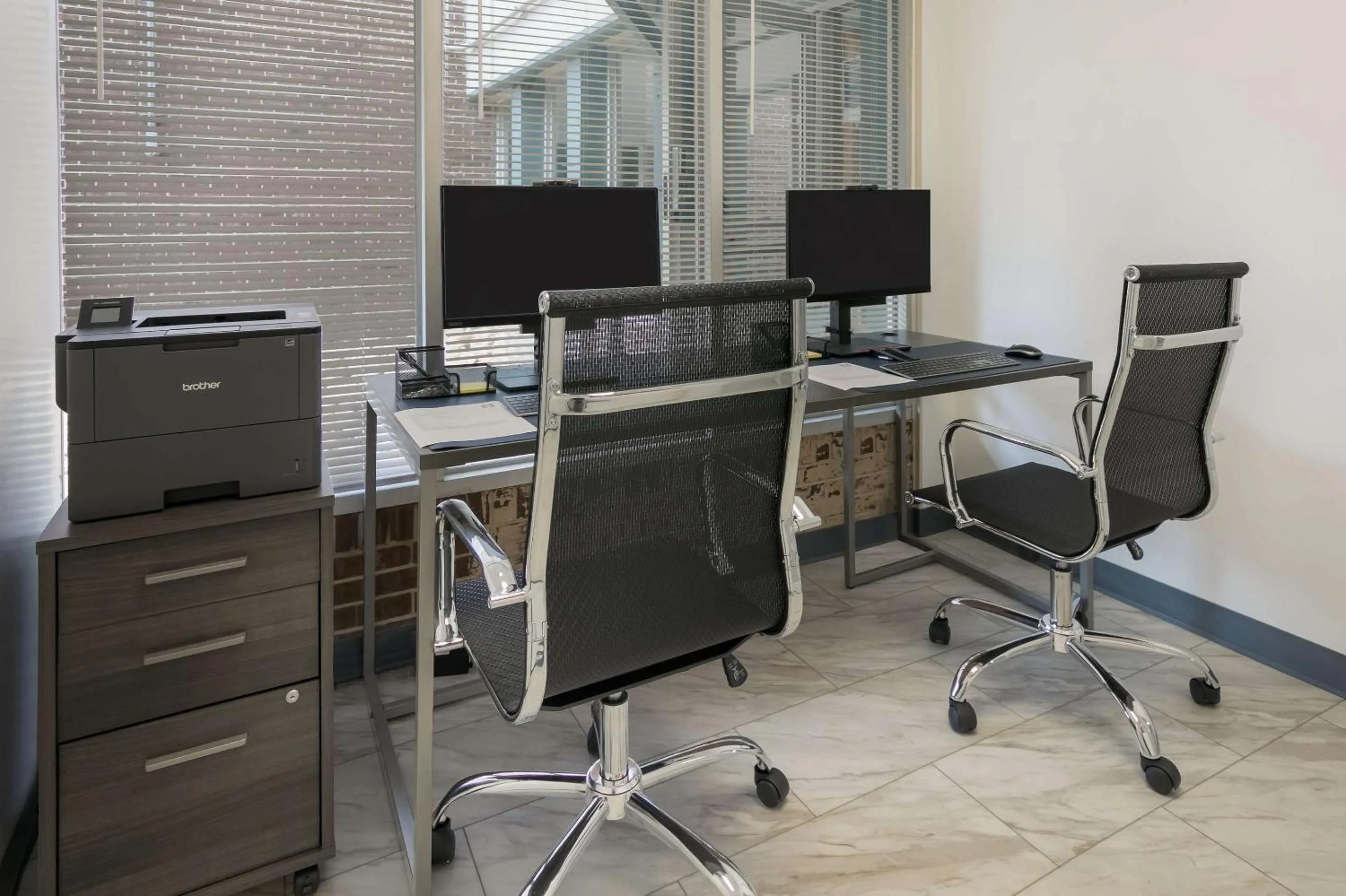 Business facilities in Clarion Hotel Conference Center