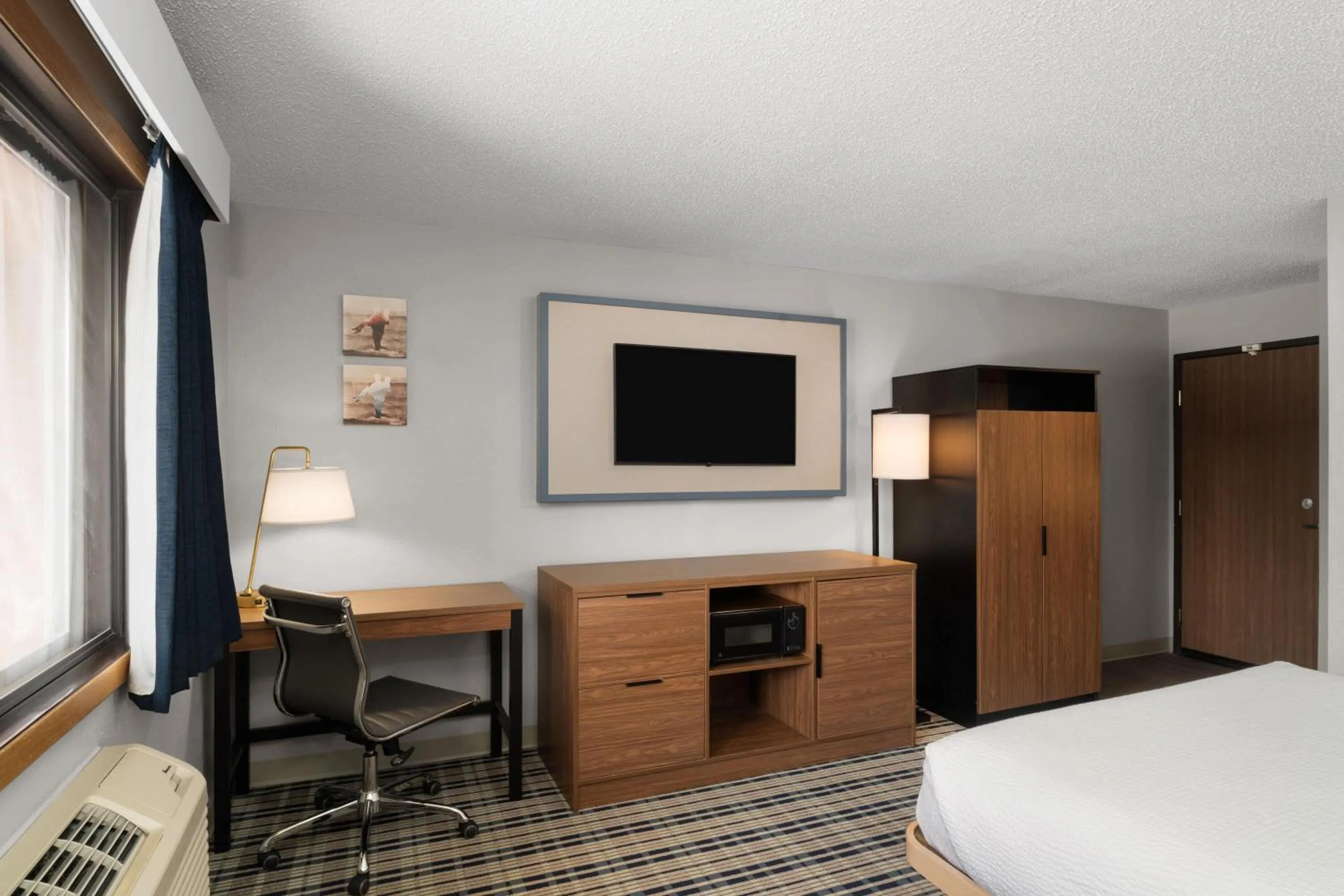 Photo of the whole room, Bed in AmericInn by Wyndham Tofte Near Lake Superior