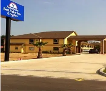 Property building in Americas Best Value Inn Lake Charles Interstate 210 Property building in Americas Best Value Inn Lake Charles Interstate 210