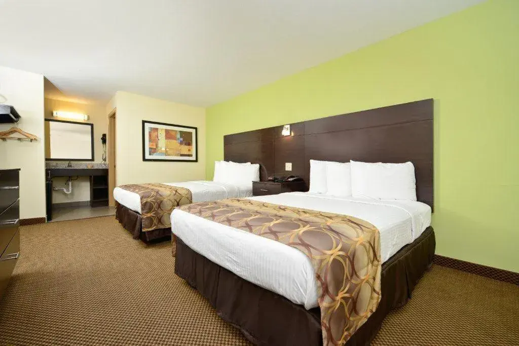 Photo of the whole room, Bed in Americas Best Value Inn Lake Charles Interstate 210 Photo of the whole room, Bed in Americas Best Value Inn Lake Charles Interstate 210
