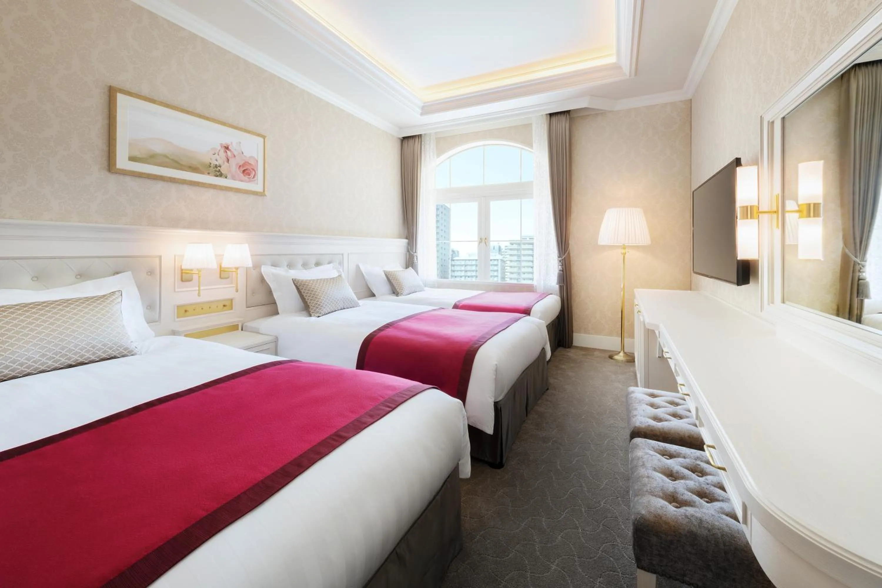 Bedroom, Bed in Takarazuka Hotel