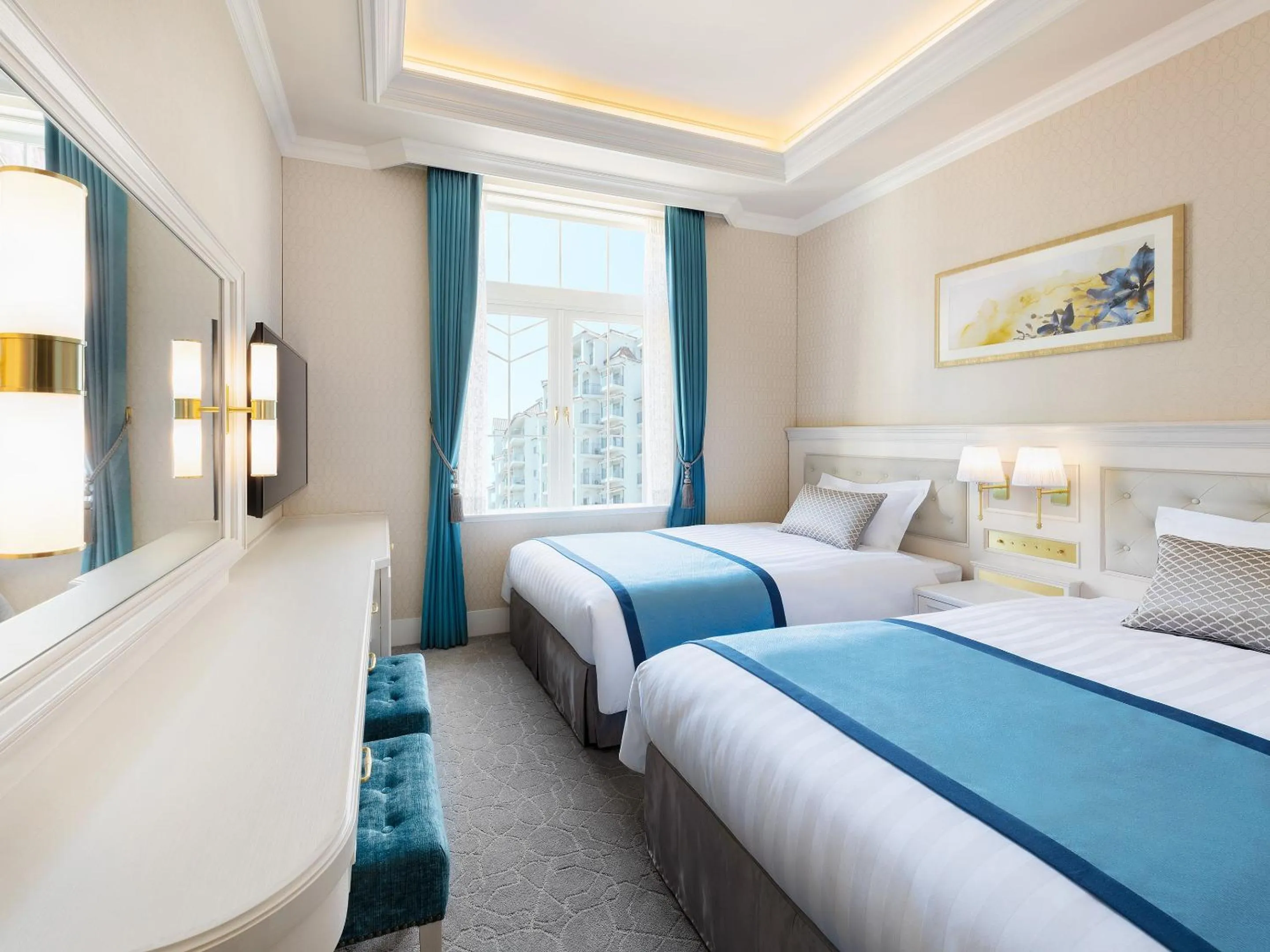 Photo of the whole room, Bed in Takarazuka Hotel