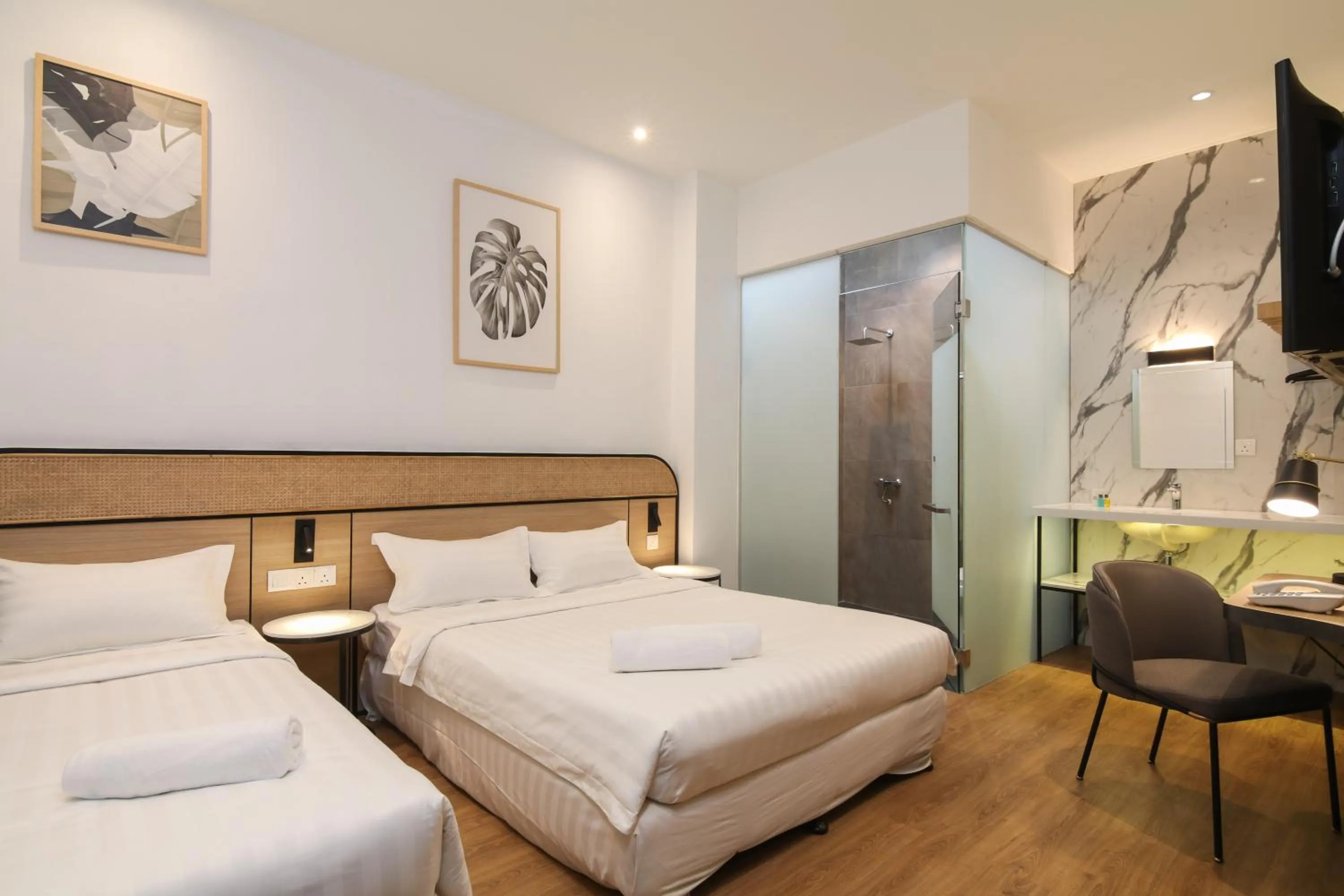 Bed in SEASON POINT HOTEL