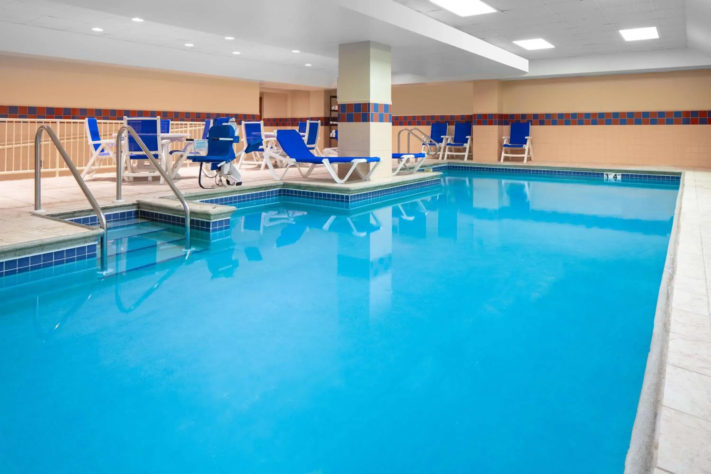 Pool view in Hampton Inn Freeport Pool view in Hampton Inn Freeport