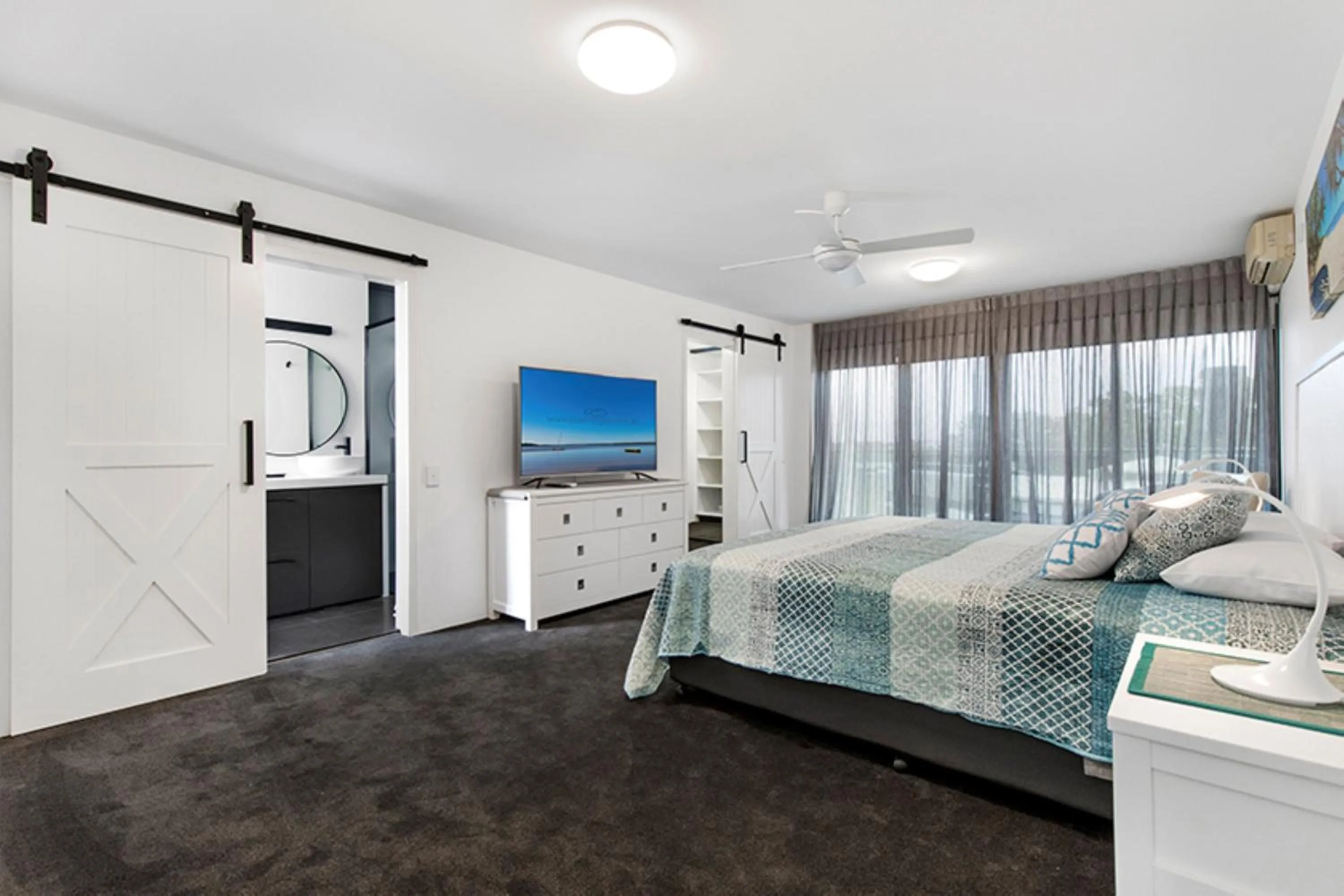 Bathroom, Bed in Sun Lagoon Resort