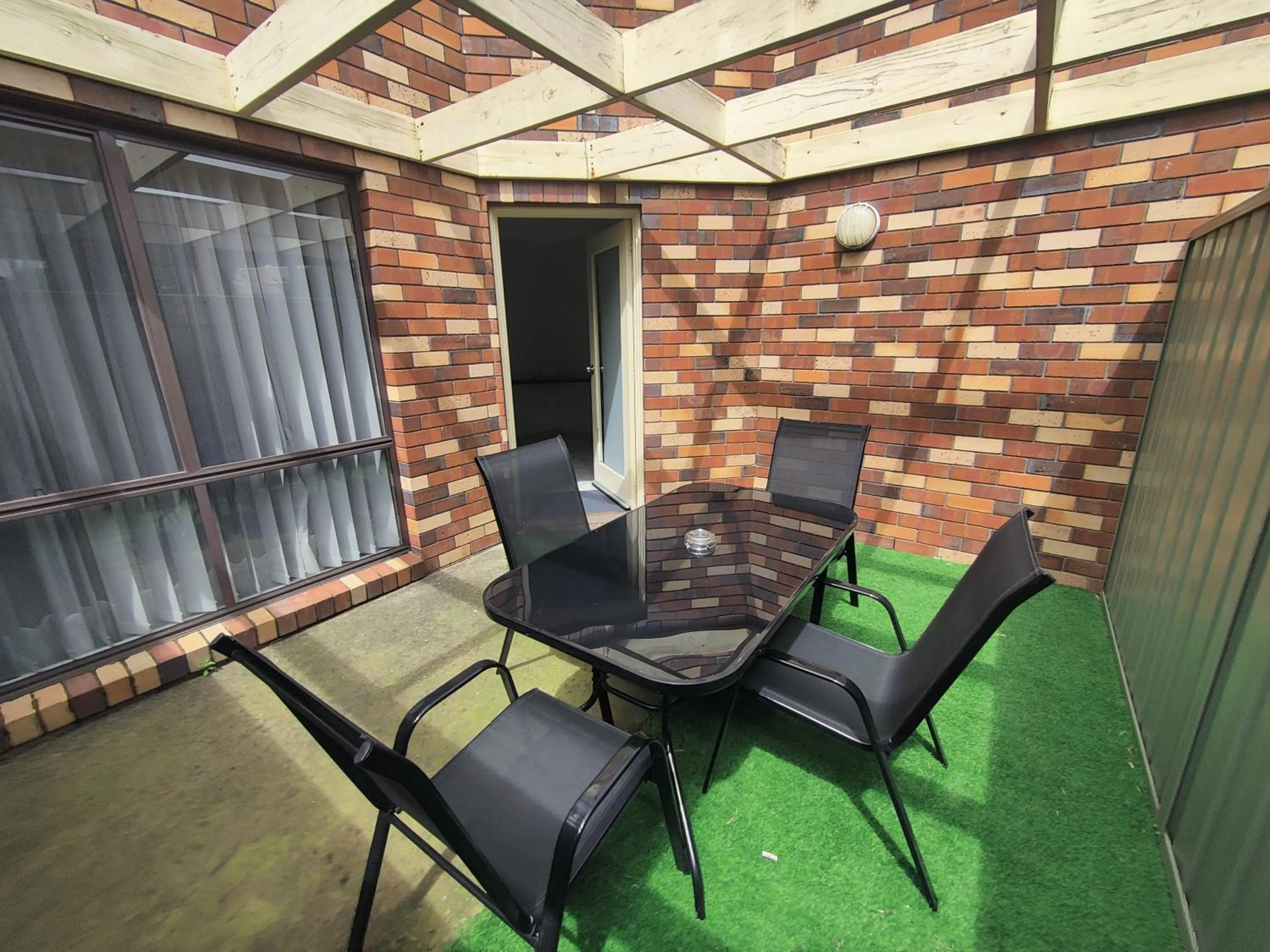Patio in Belvoir Village Motel & Apartments Wodonga