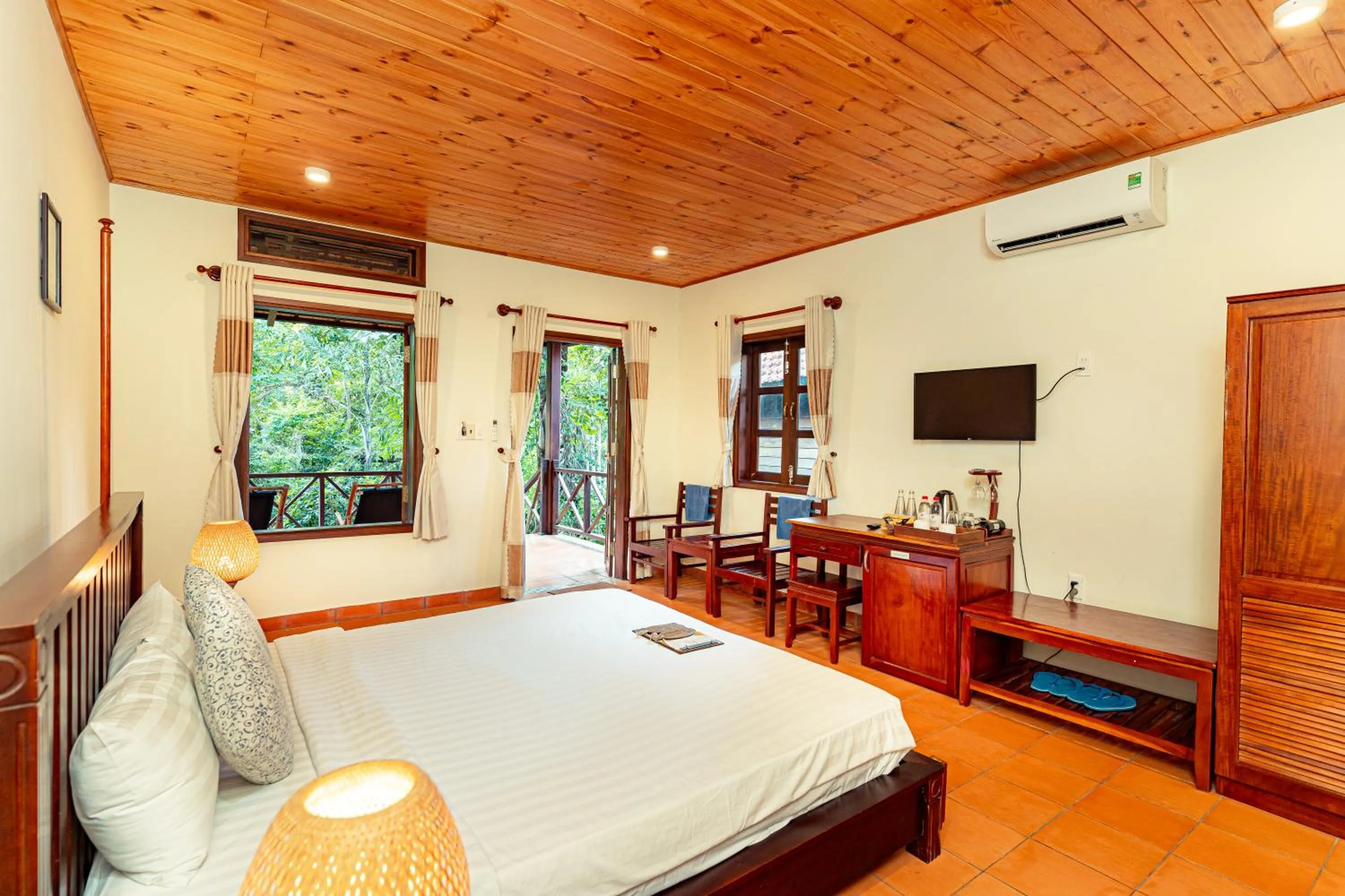 Bedroom, Bed in Phu Quoc Eco Beach Resort