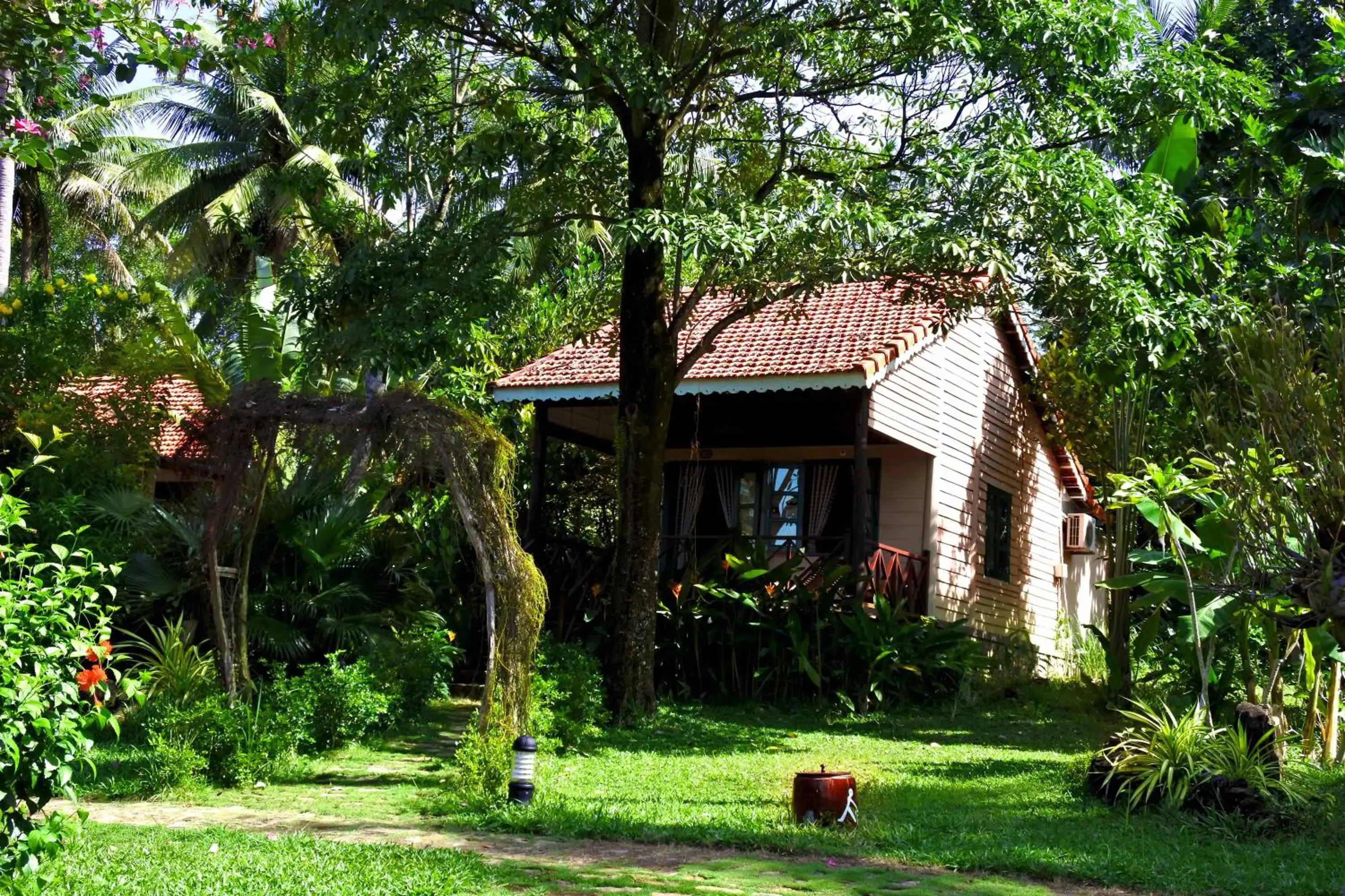 Bungalow with Garden View in Phu Quoc Eco Beach Resort Bungalow with Garden View in Phu Quoc Eco Beach Resort